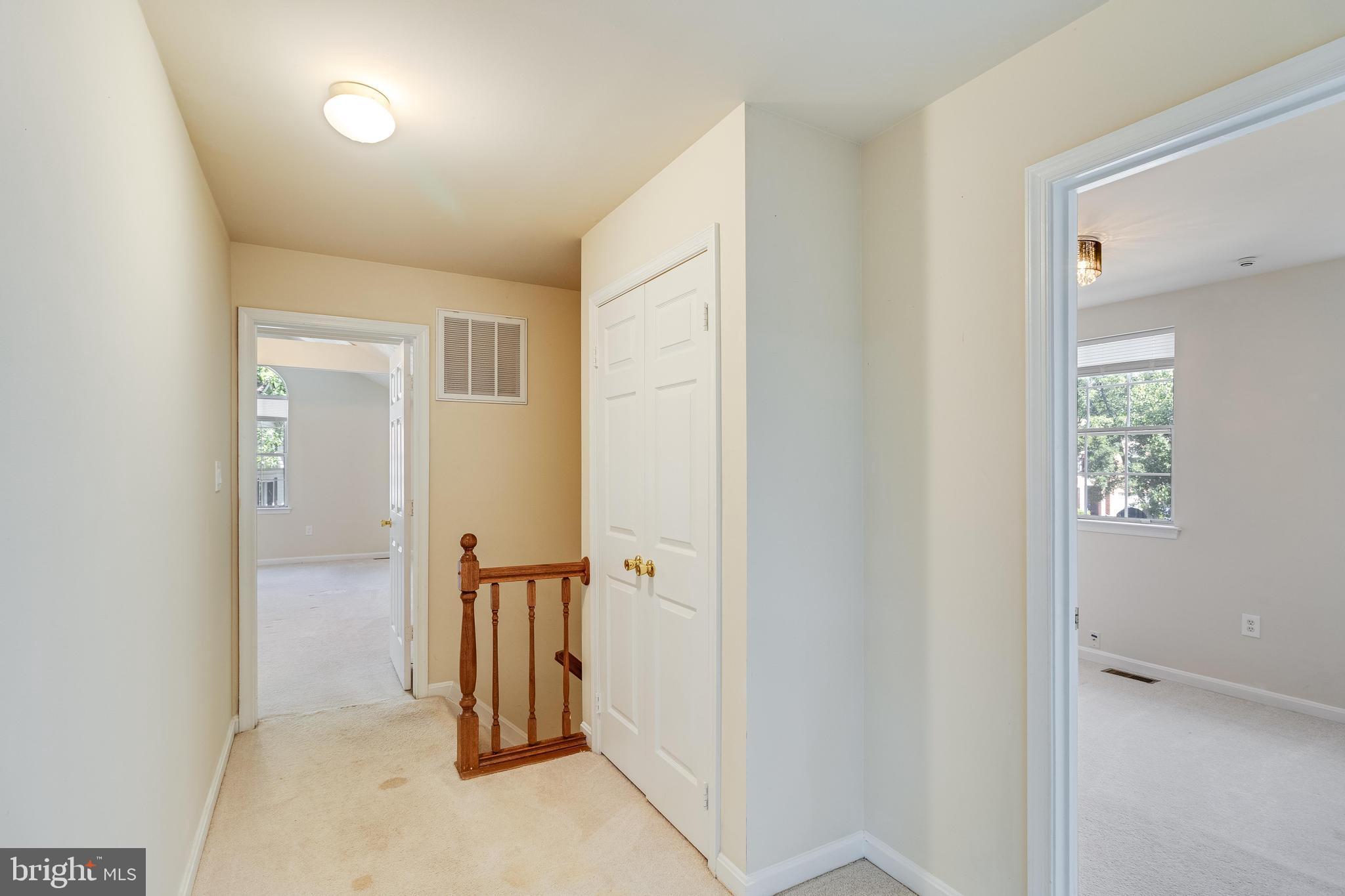 HAMPSHIRE - Residential