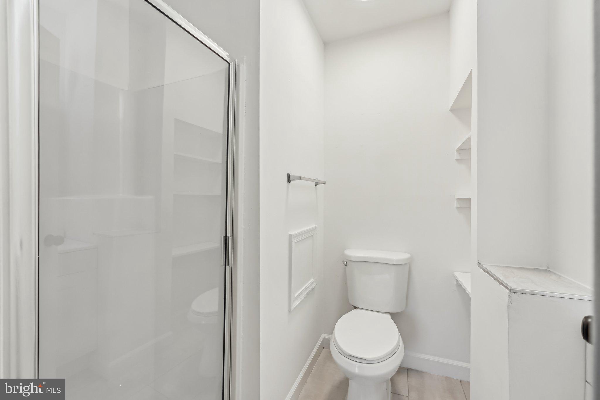 EAST FALLS - Residential