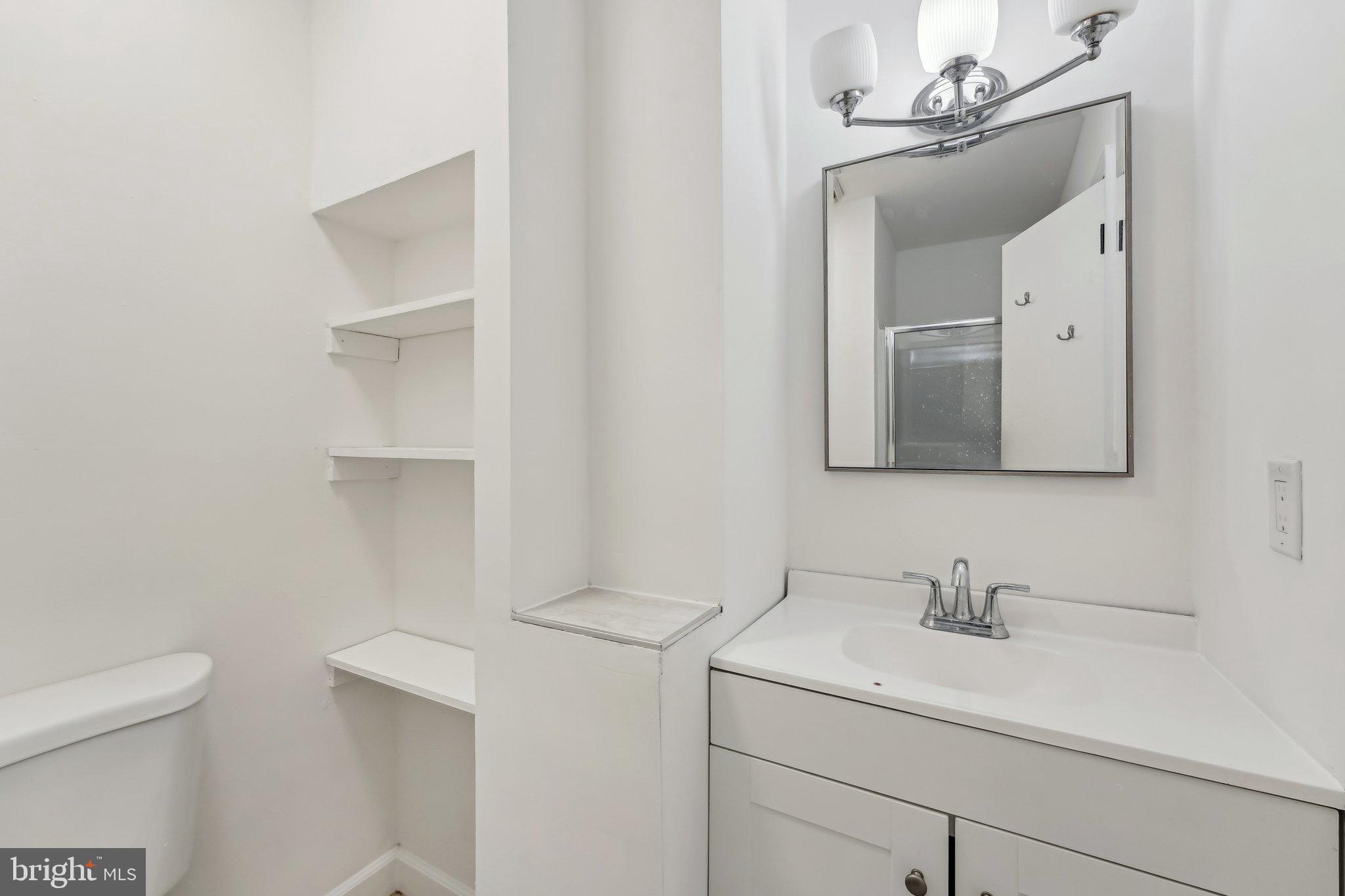 EAST FALLS - Residential