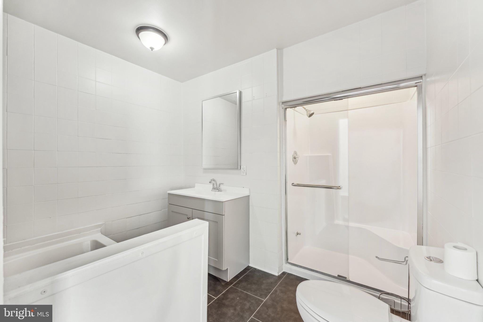 EAST FALLS - Residential