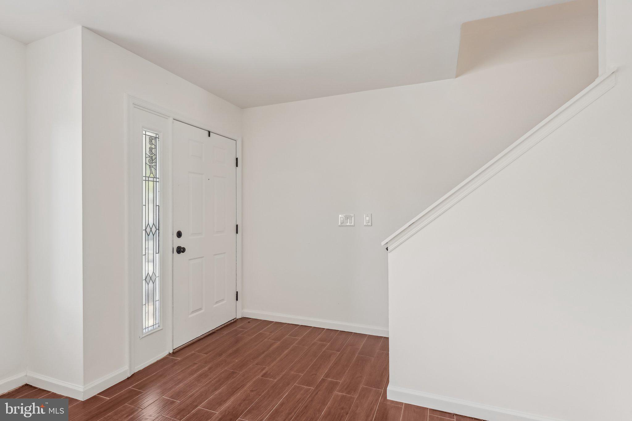 EAST FALLS - Residential