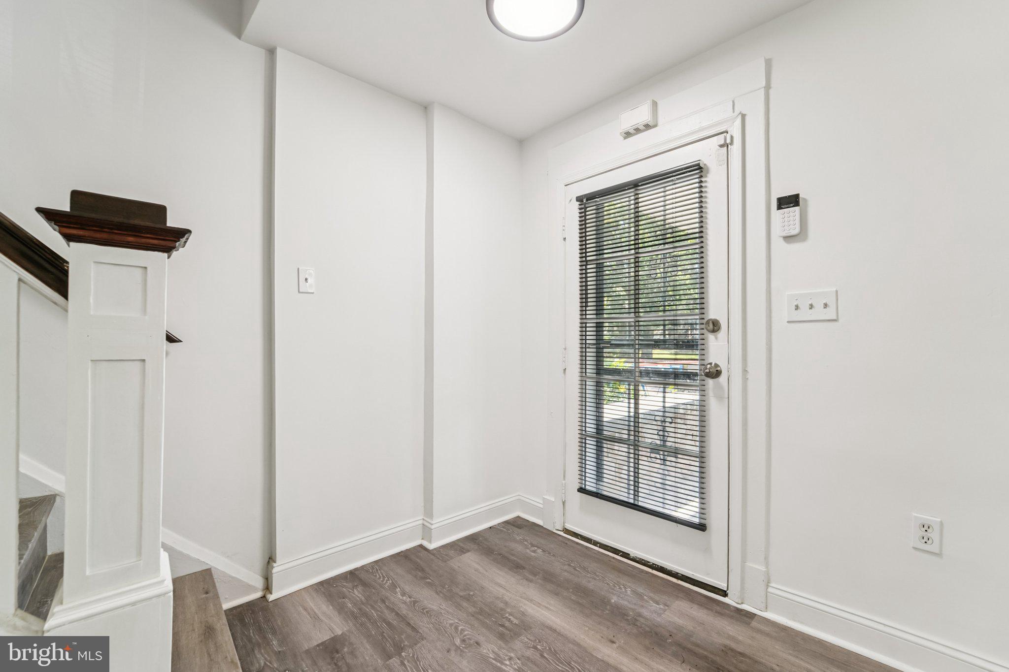 3918 DOLFIELD AVENUE