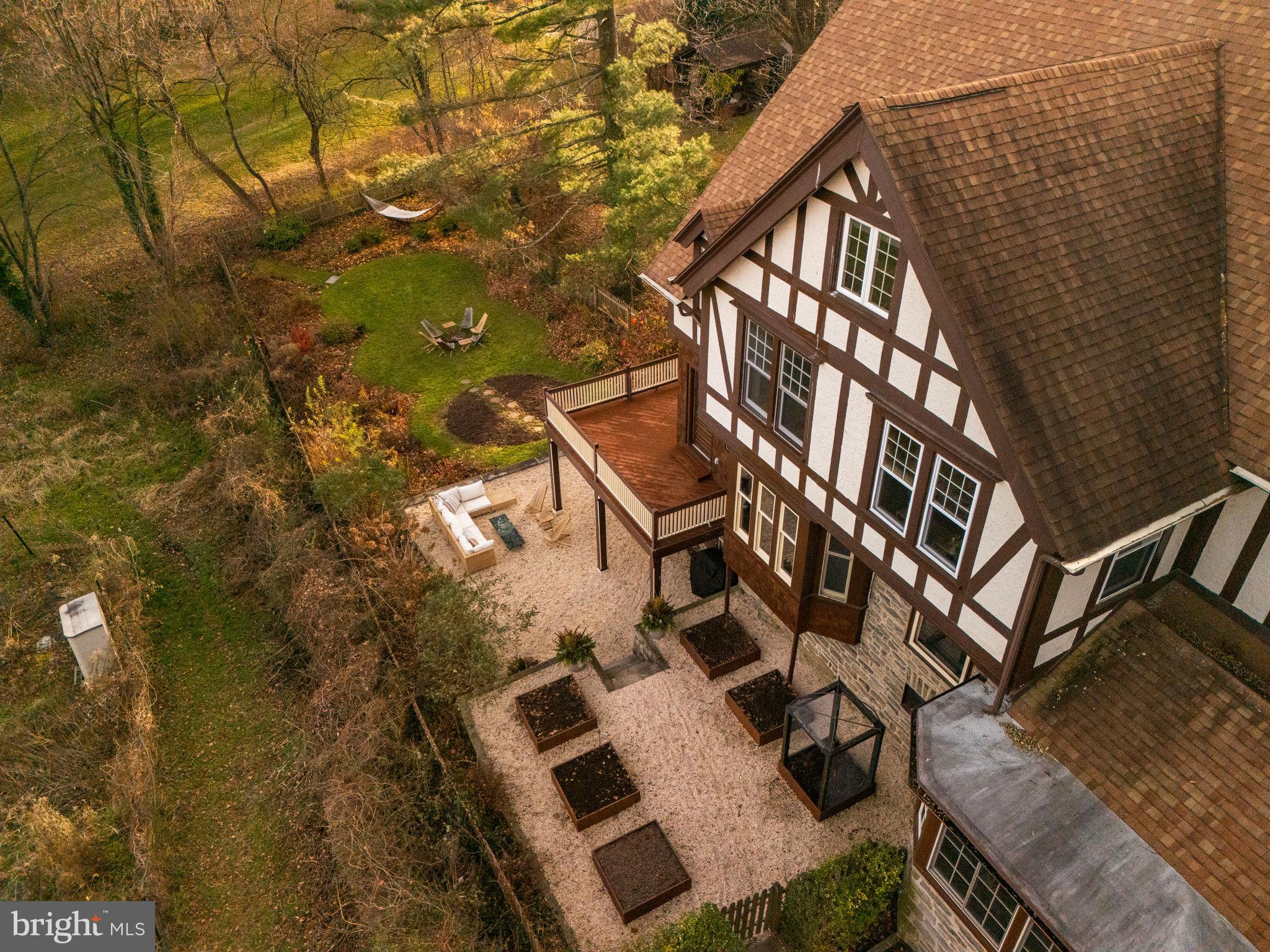 328 GREENWOOD AVENUE