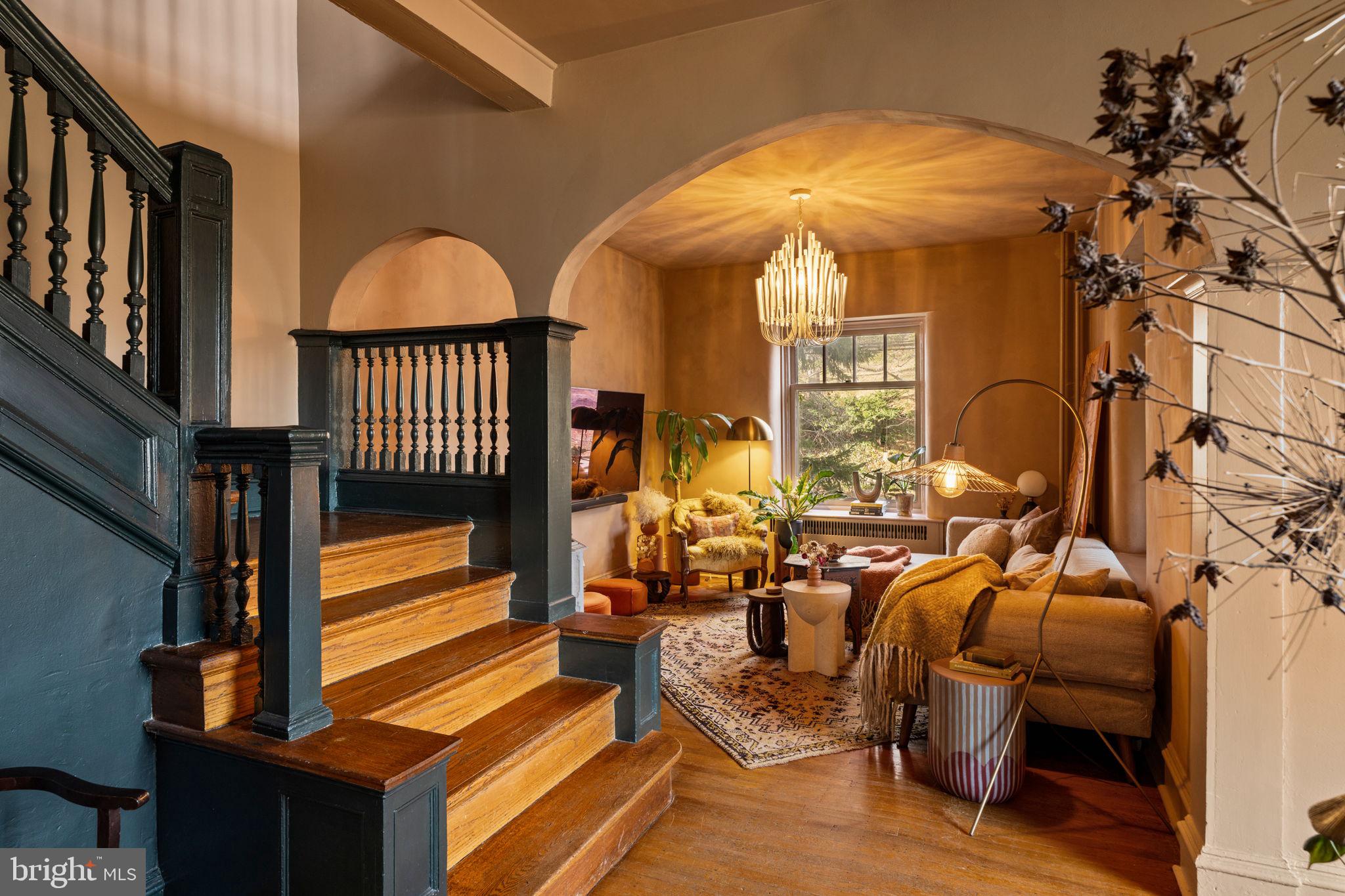 328 GREENWOOD AVENUE