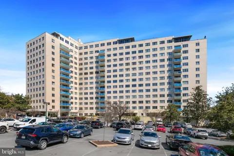 10201 Grosvenor Place Unit 911, Rockville, MD 20852 - MLS#: MDMC2167326