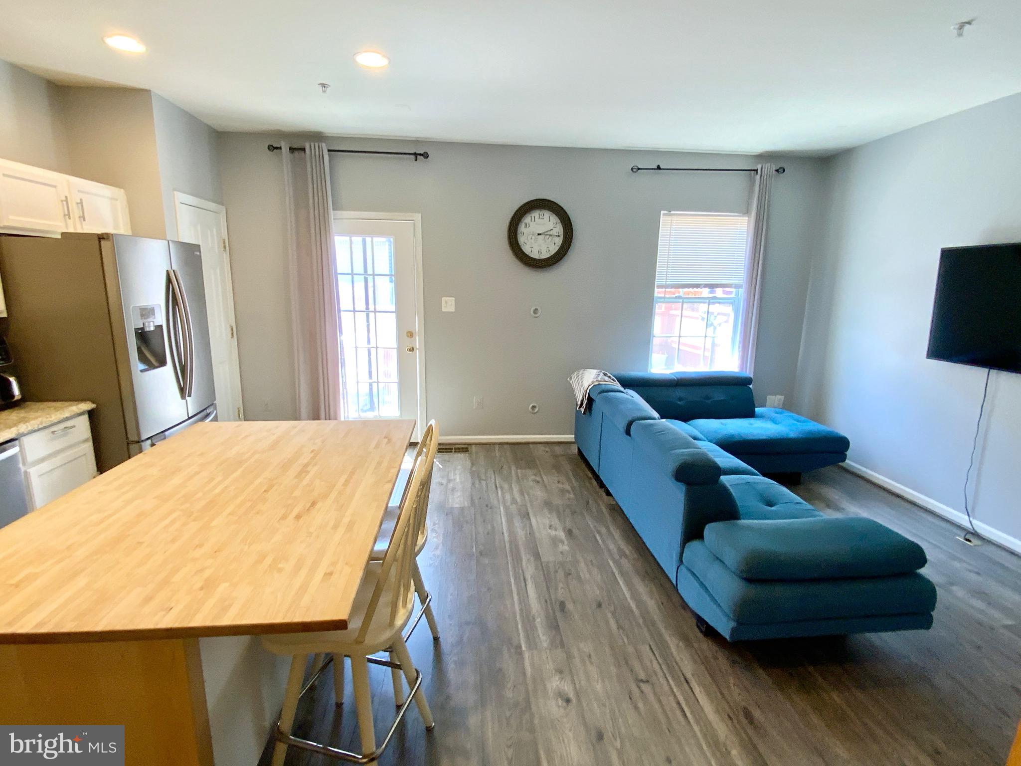 RUSSETT - Residential