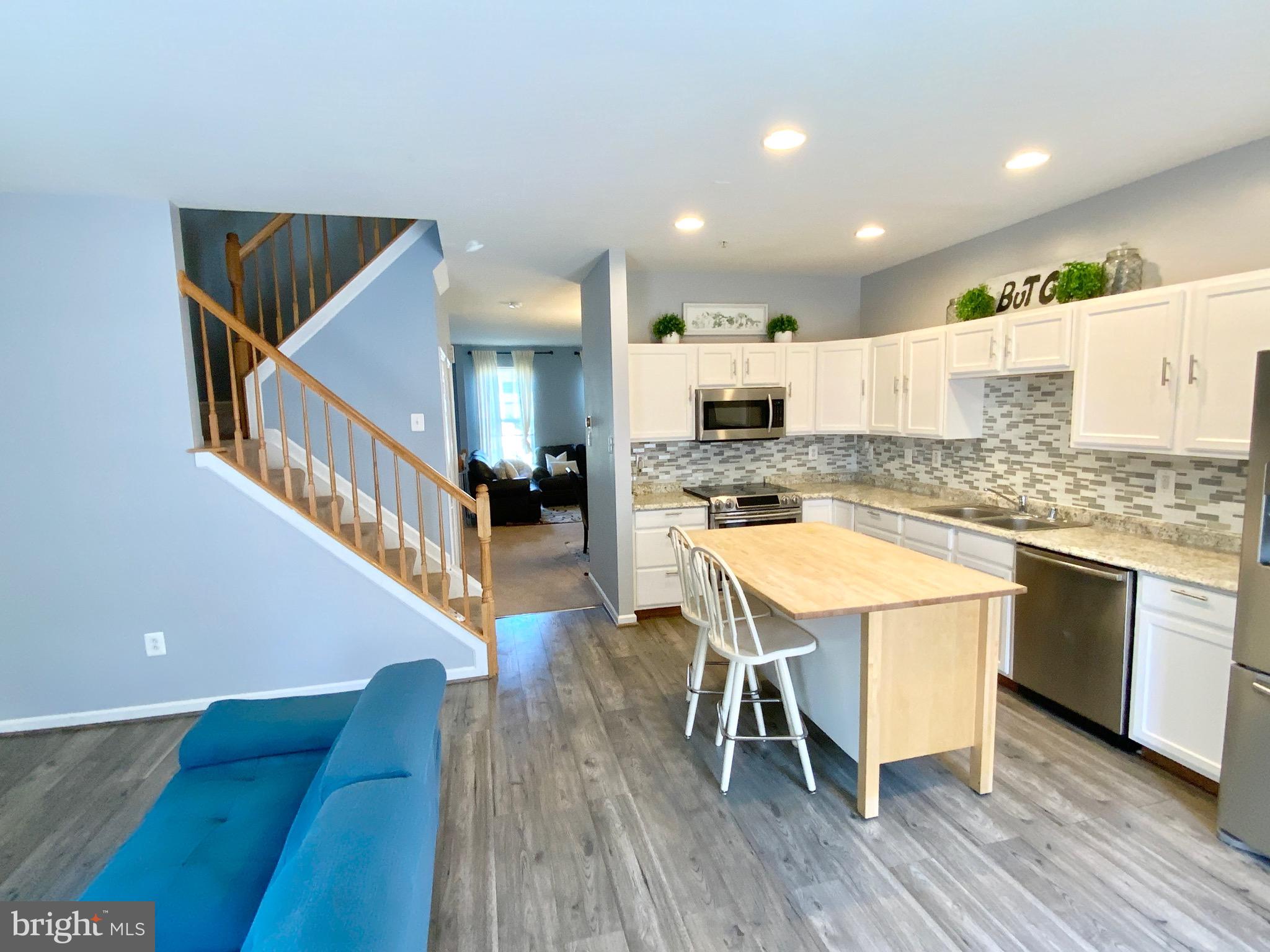 RUSSETT - Residential