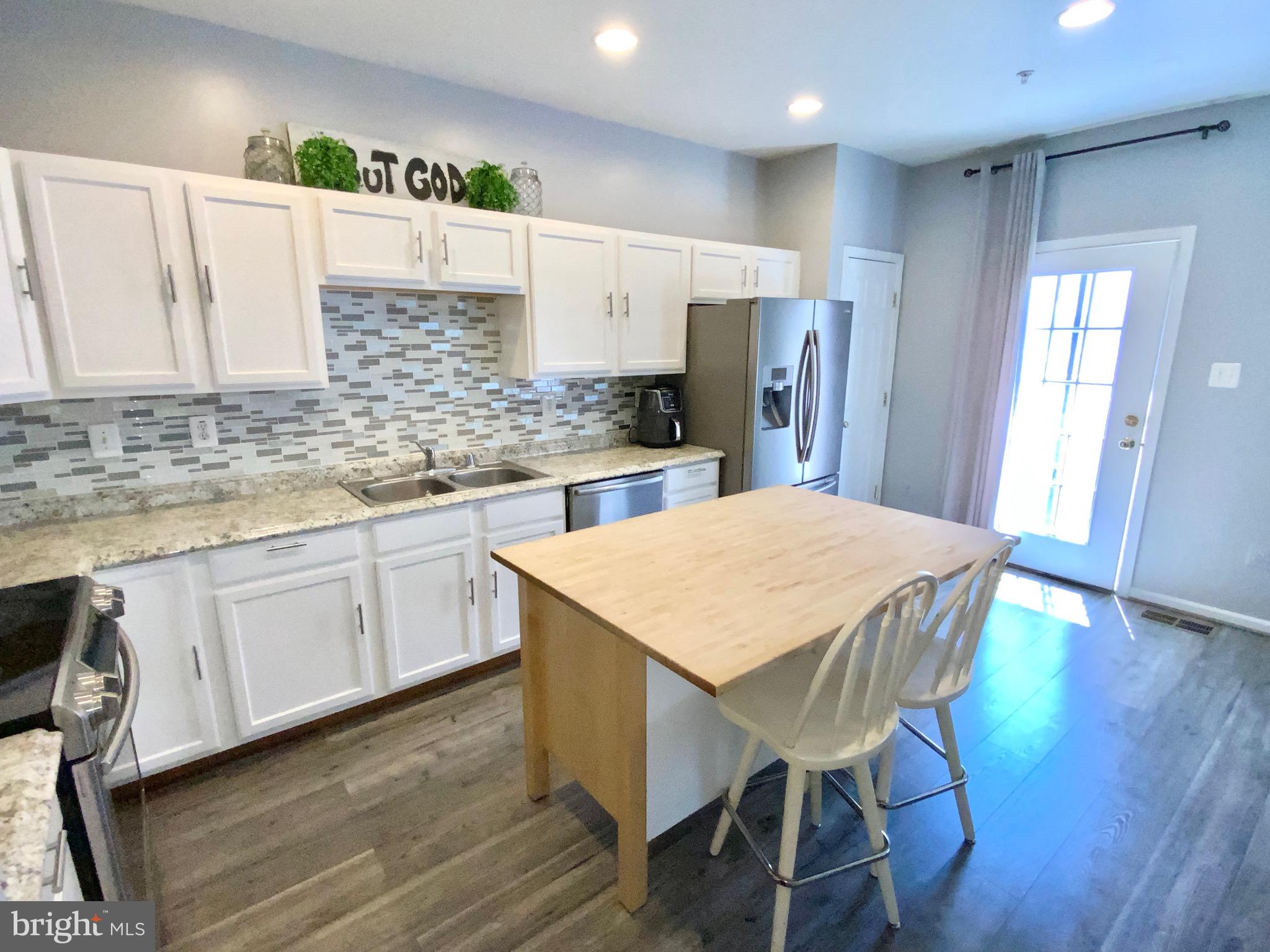 RUSSETT - Residential