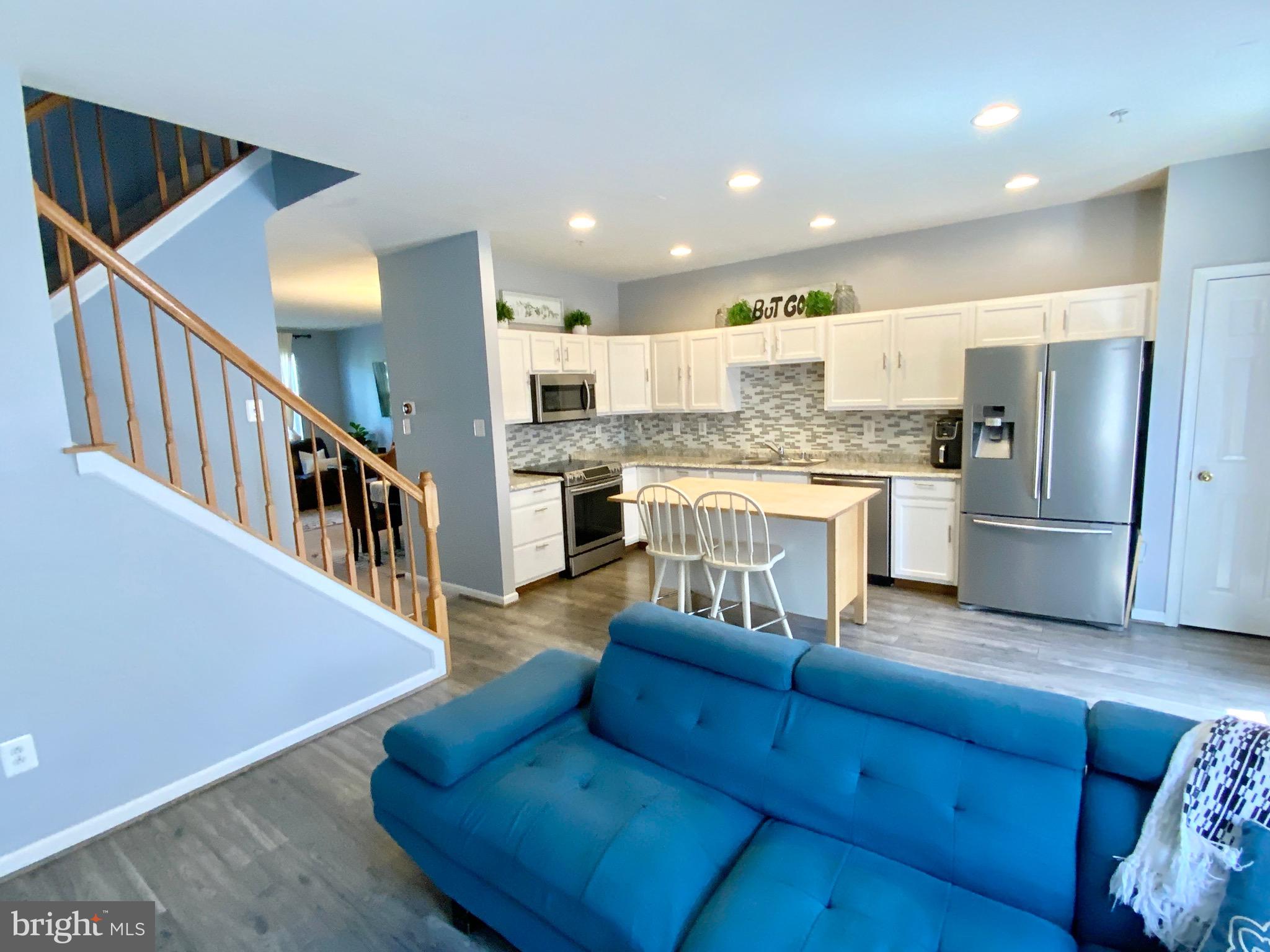 RUSSETT - Residential