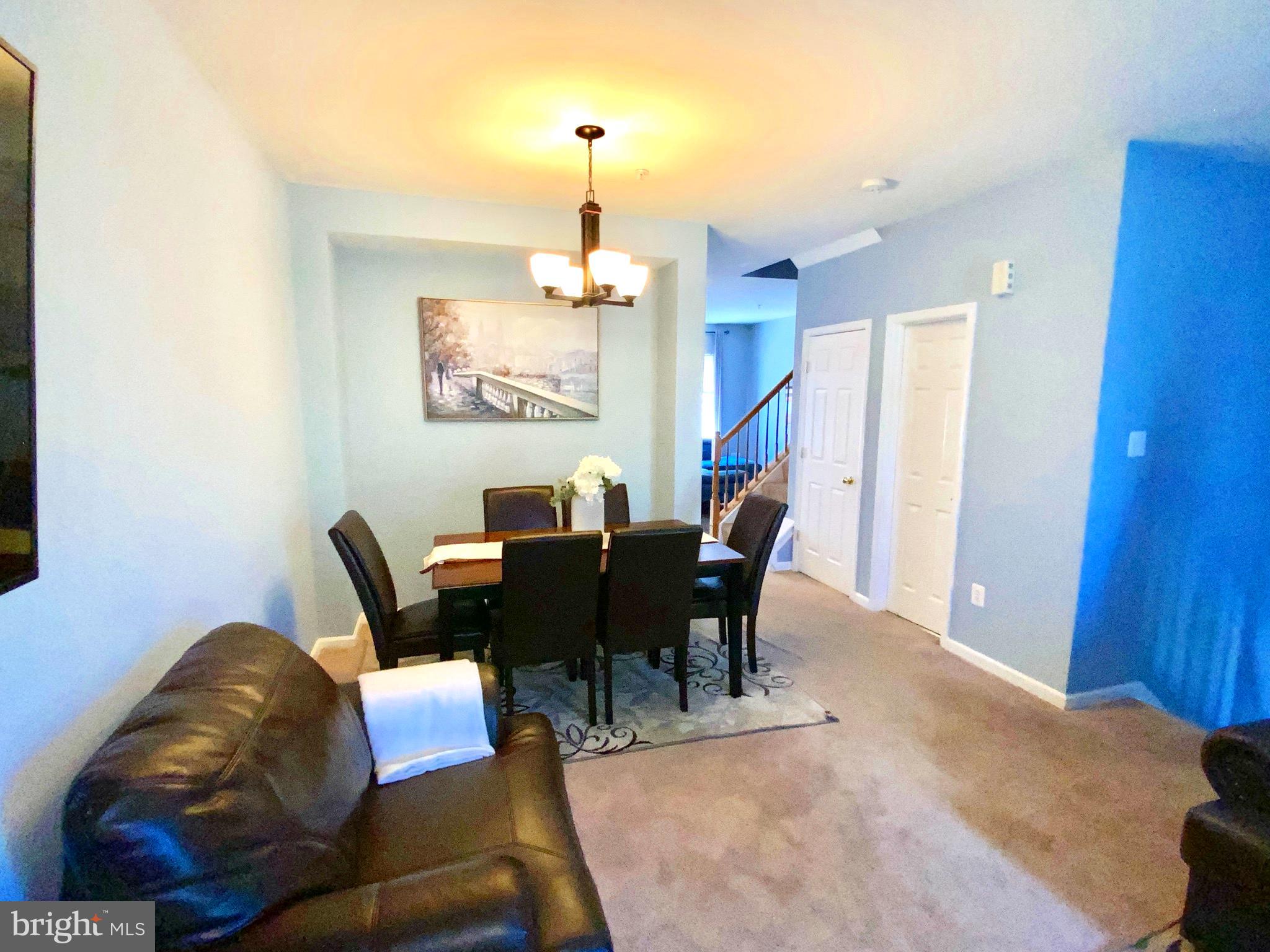 RUSSETT - Residential