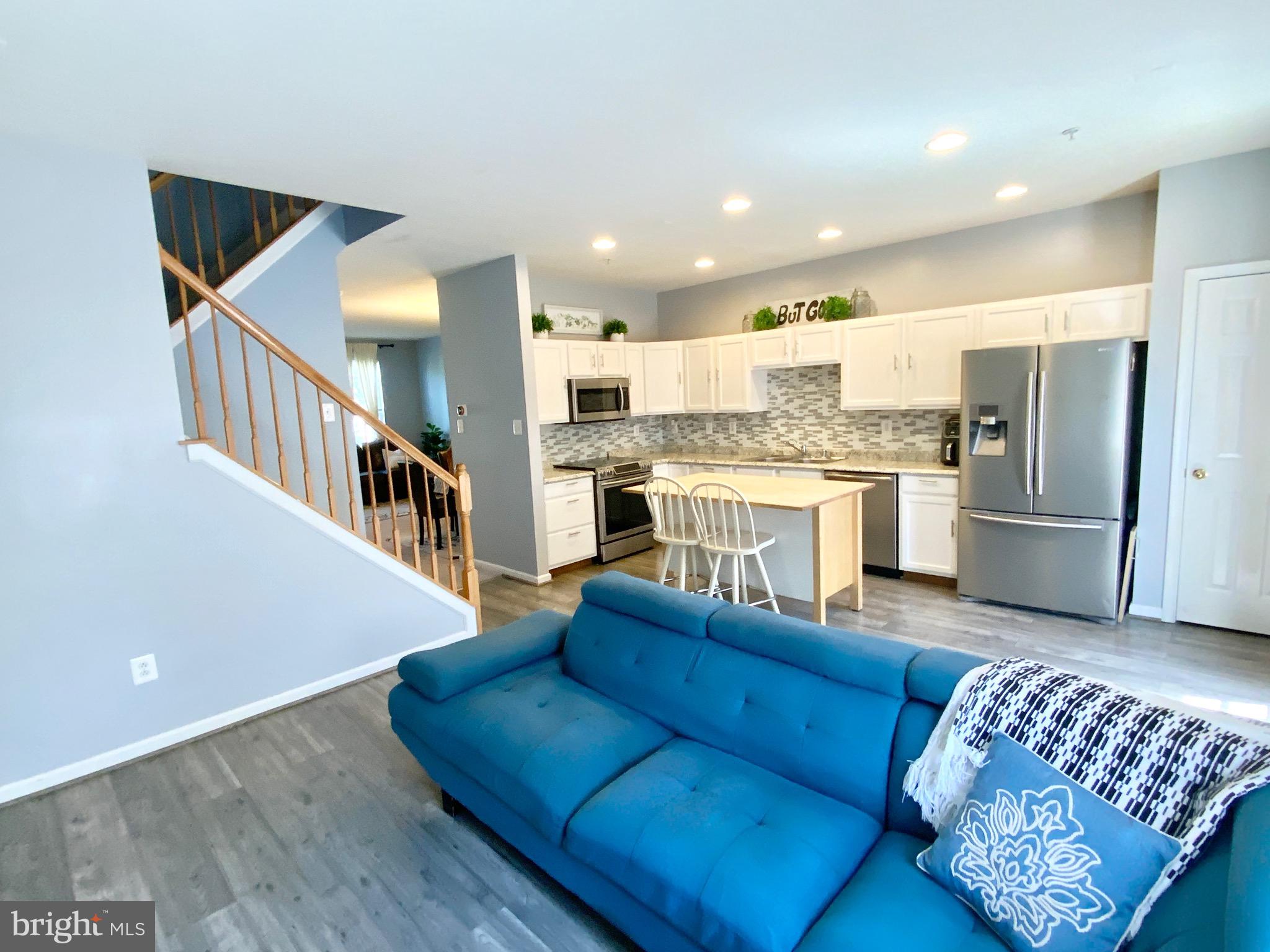 RUSSETT - Residential