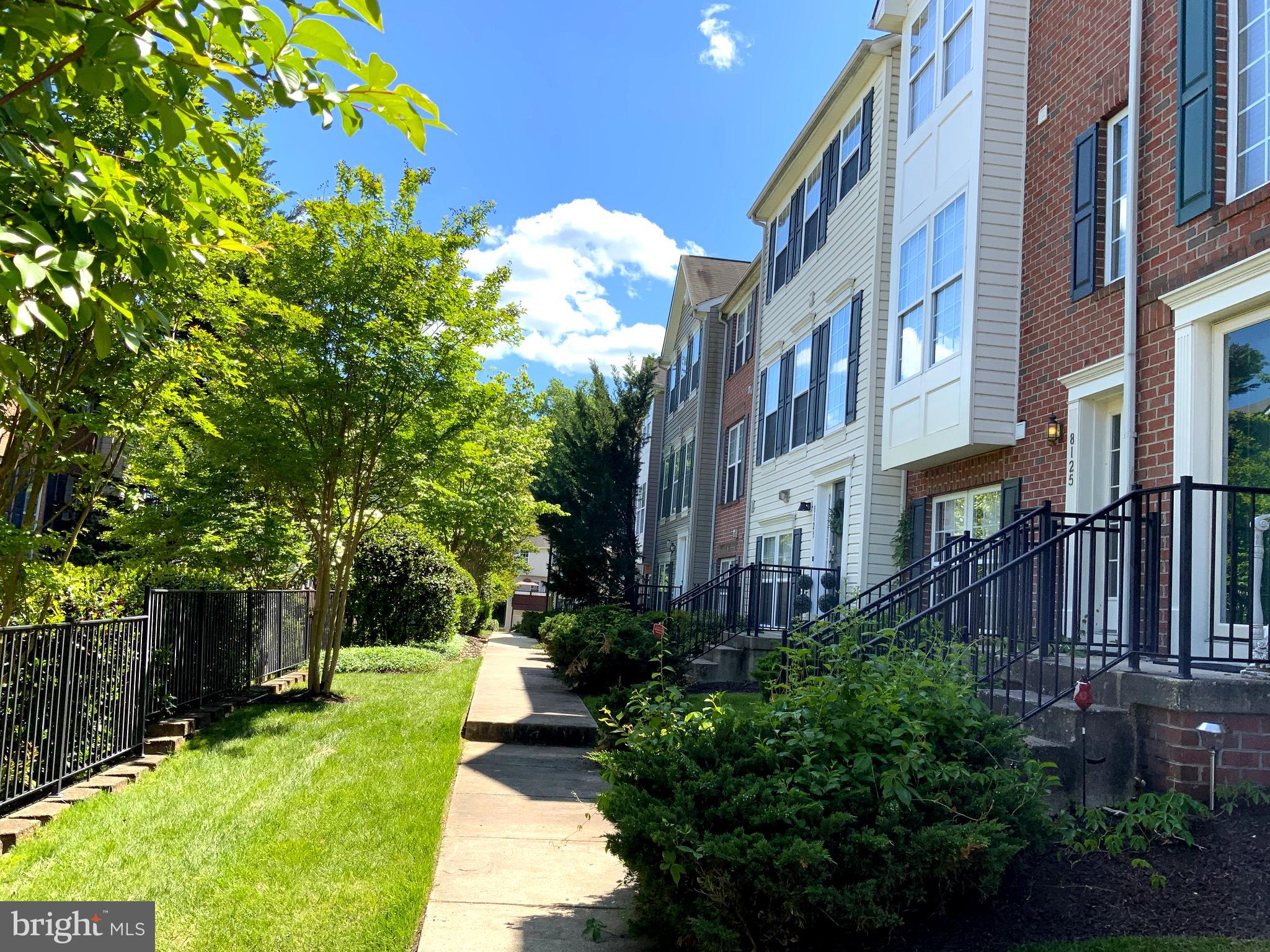 RUSSETT - Residential