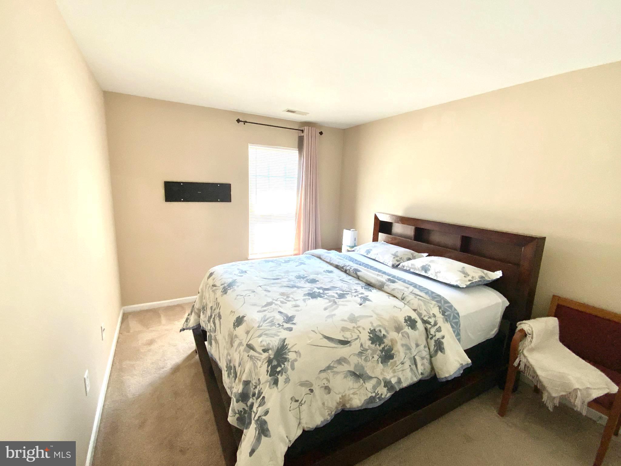 RUSSETT - Residential