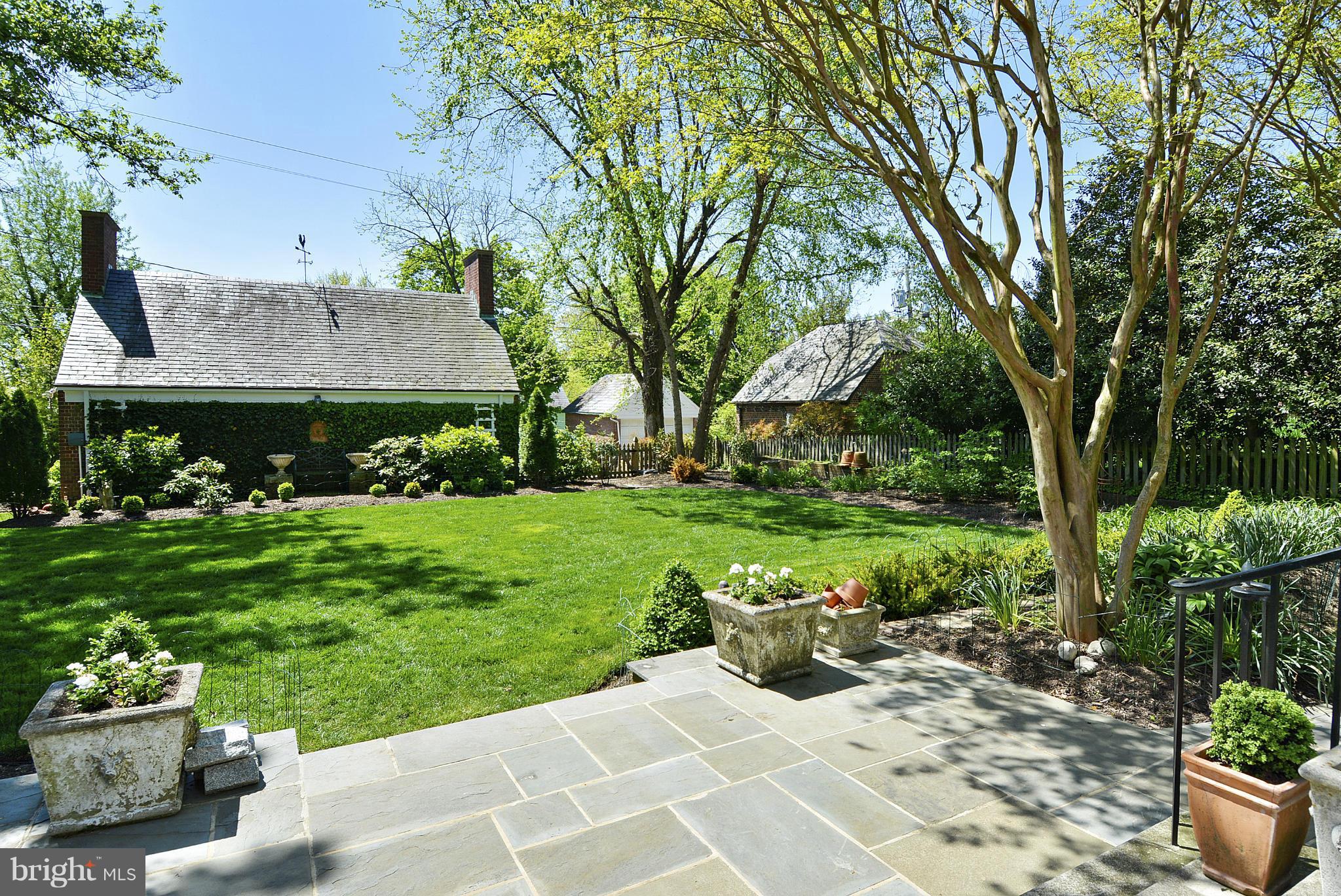 GREATER HOMELAND HISTORIC DISTRICT - Residential