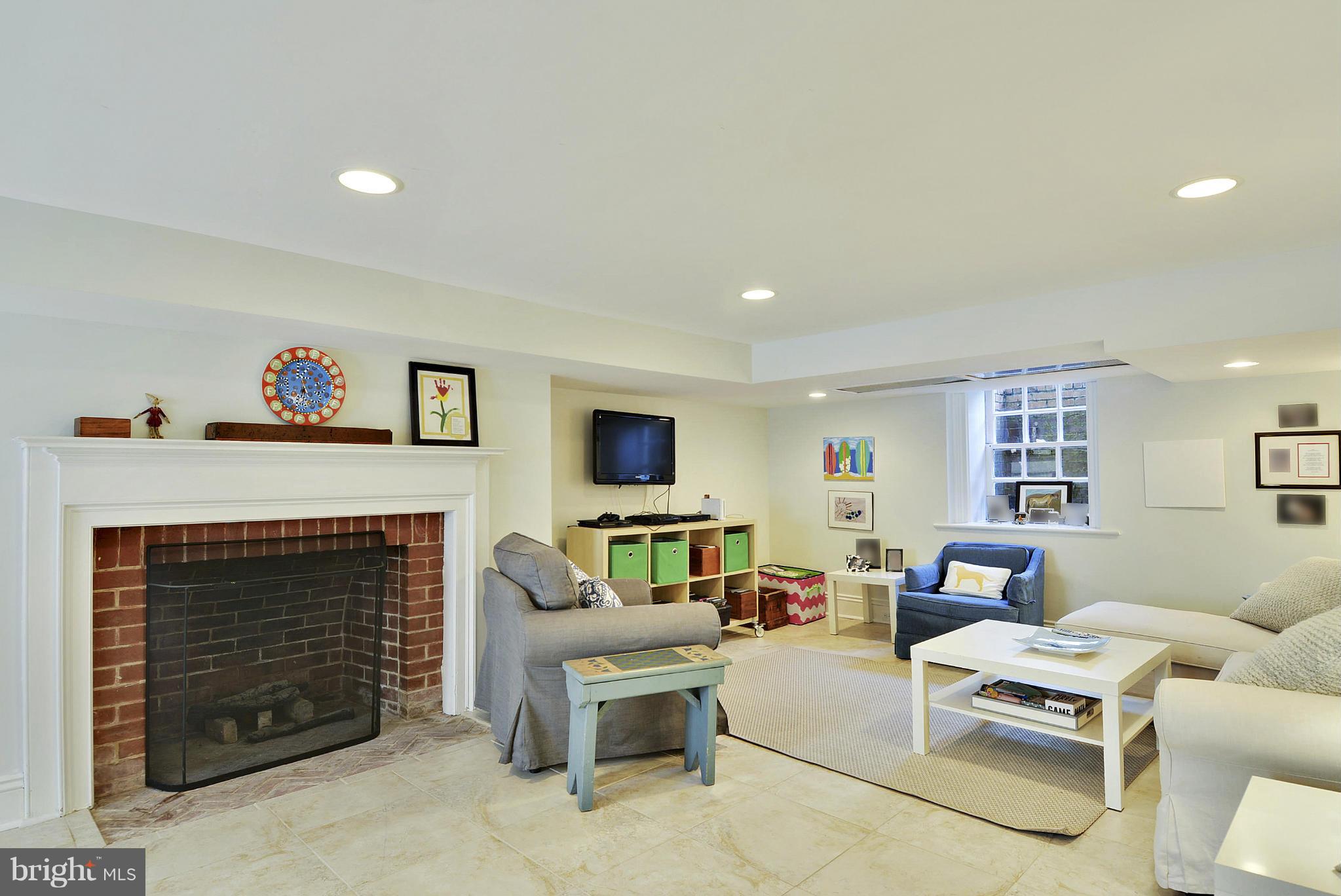 GREATER HOMELAND HISTORIC DISTRICT - Residential