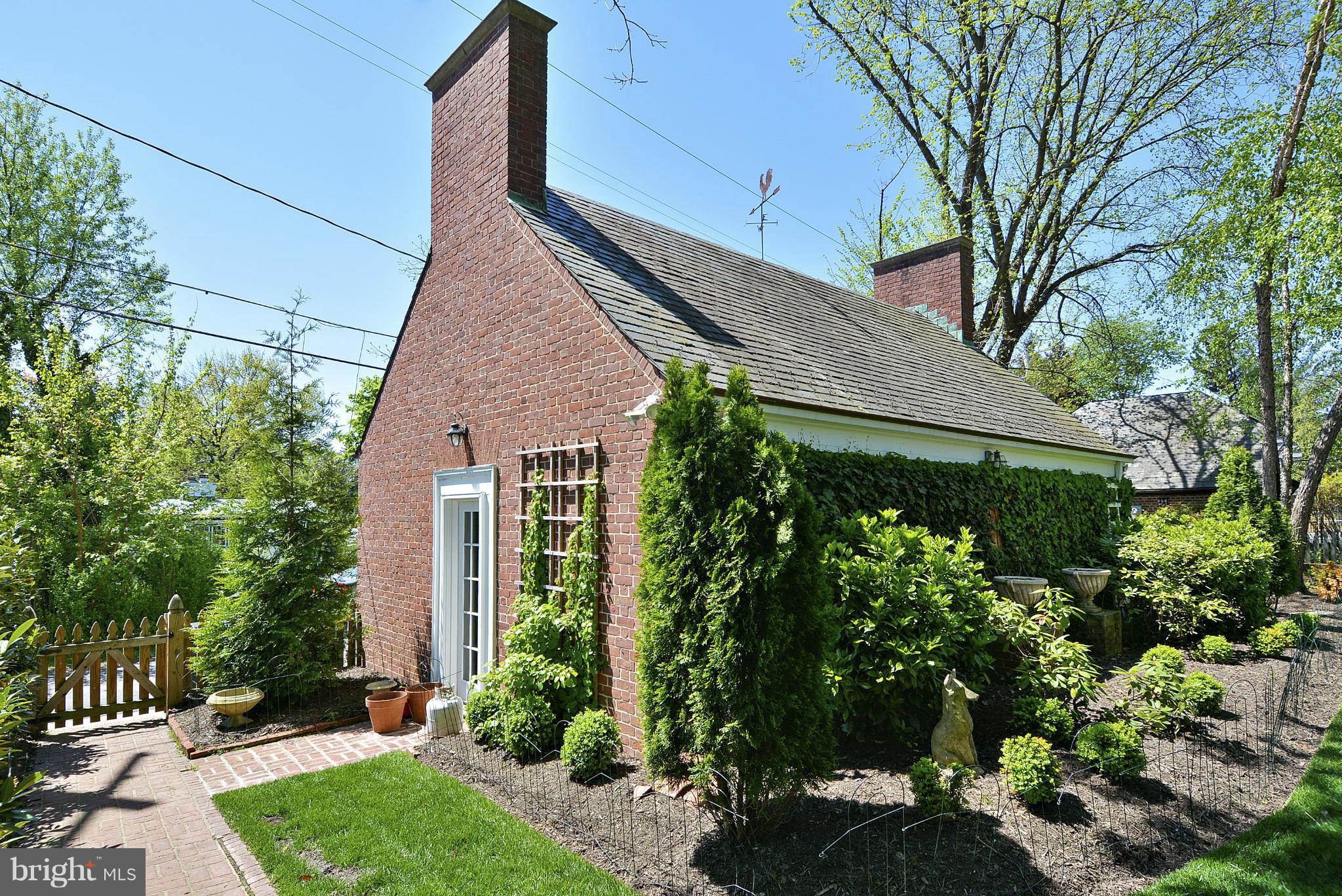 GREATER HOMELAND HISTORIC DISTRICT - Residential