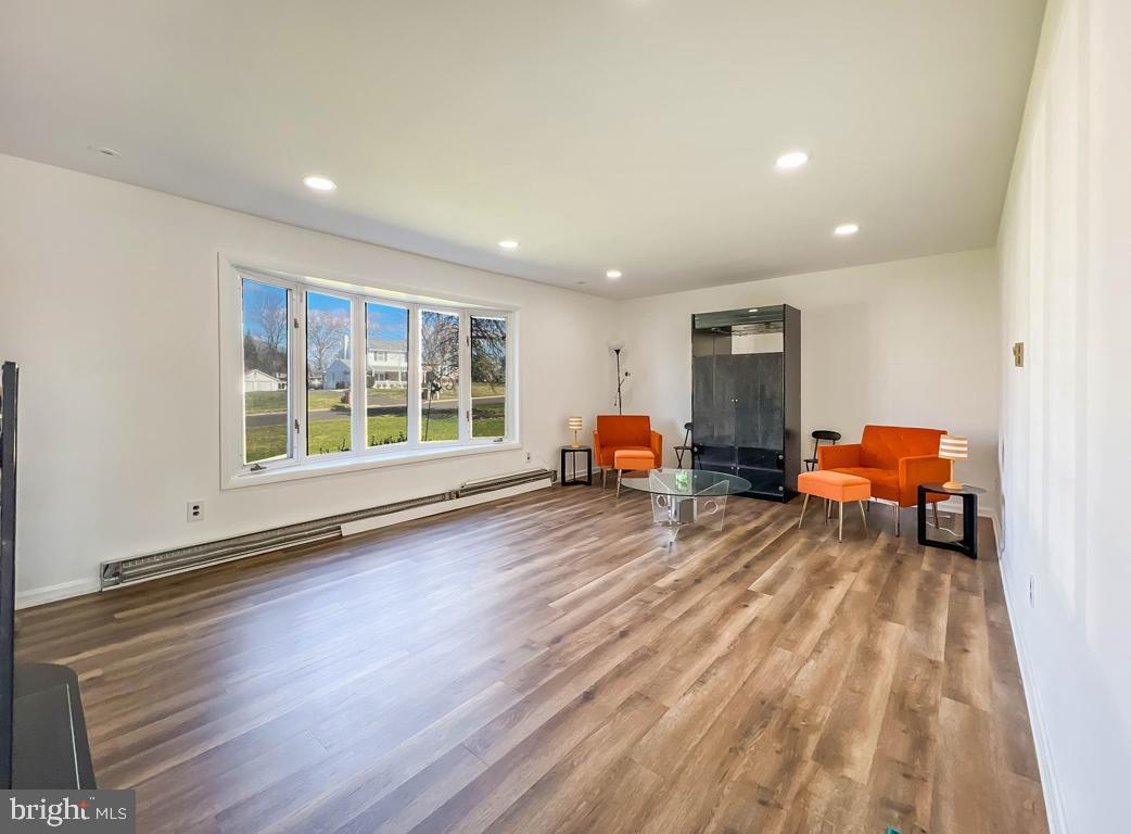 COLLEGE PARK - Residential