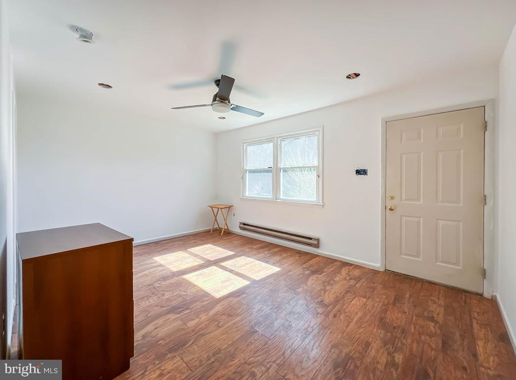 COLLEGE PARK - Residential