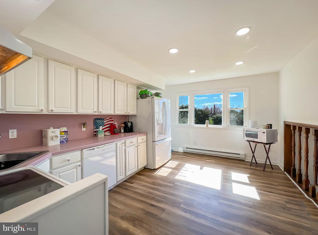 COLLEGE PARK - Residential