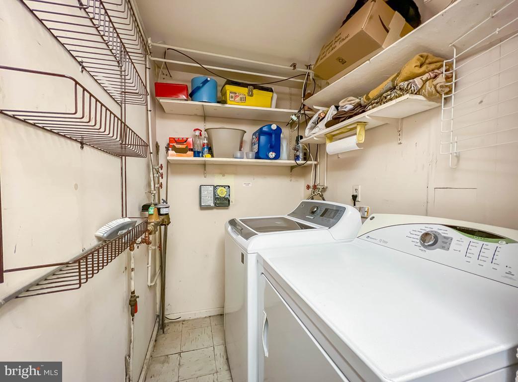 COLLEGE PARK - Residential