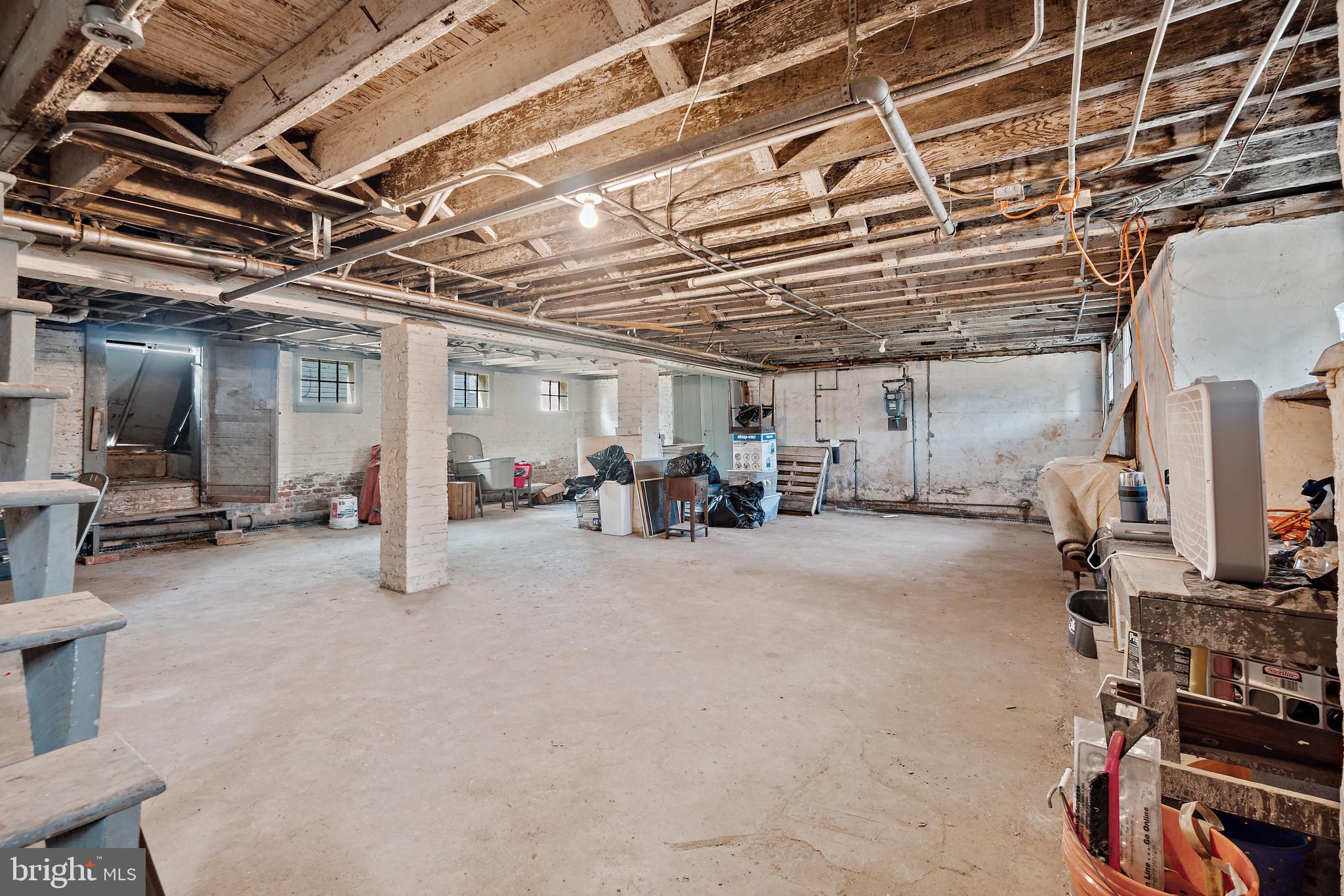 HAMILTON HEIGHTS - Residential Income