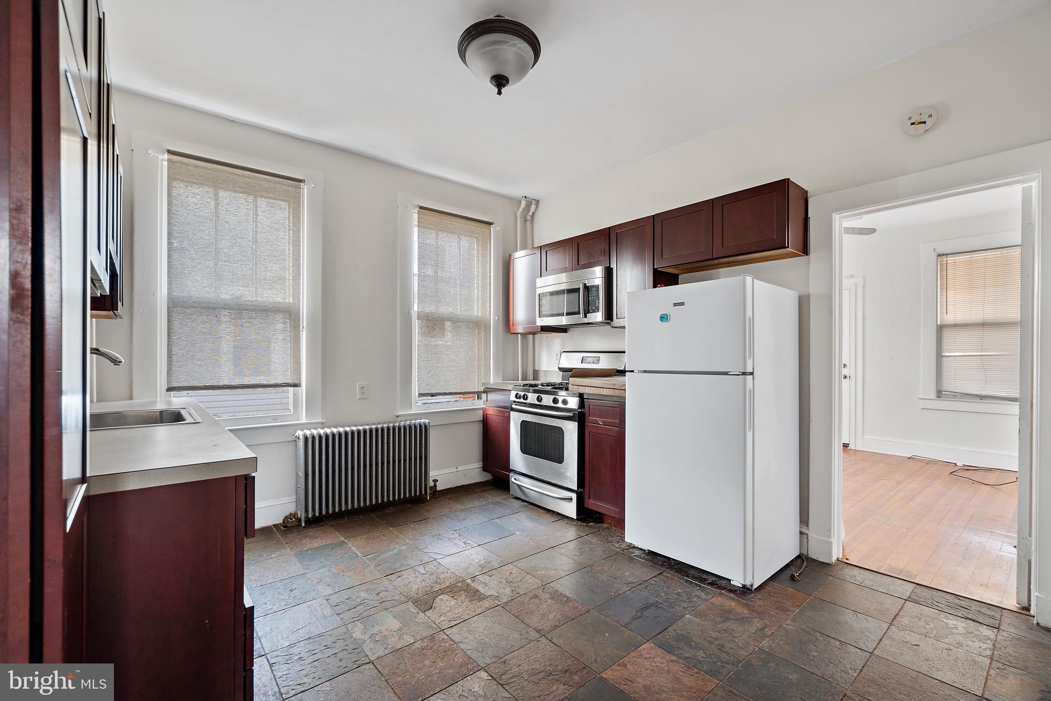 HAMILTON HEIGHTS - Residential Income