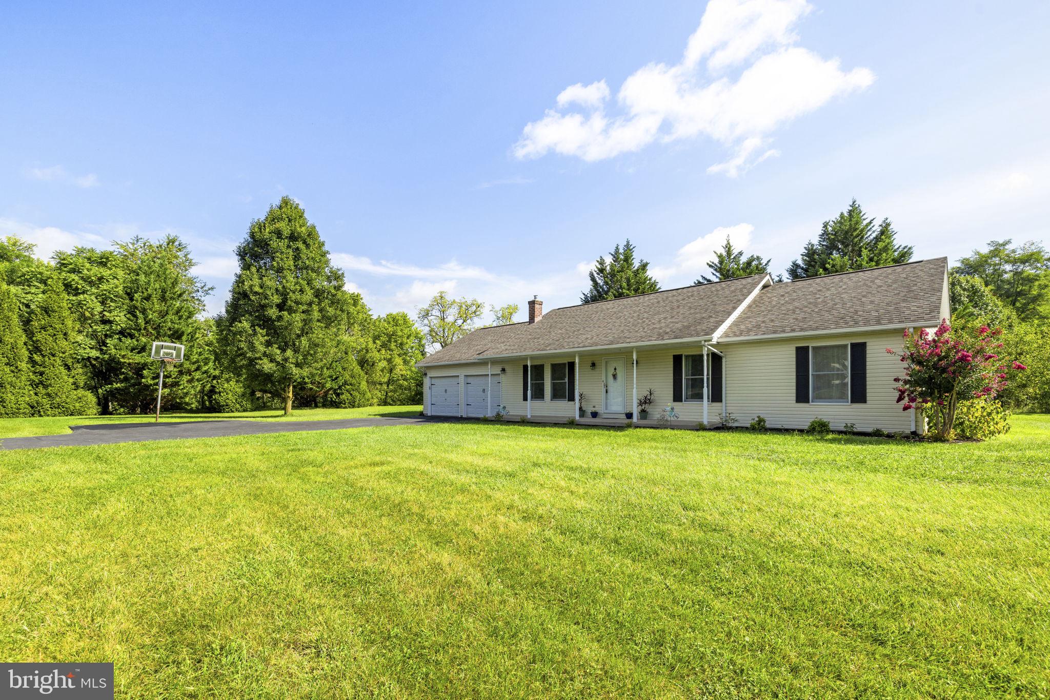 732 DUCHESS WAY