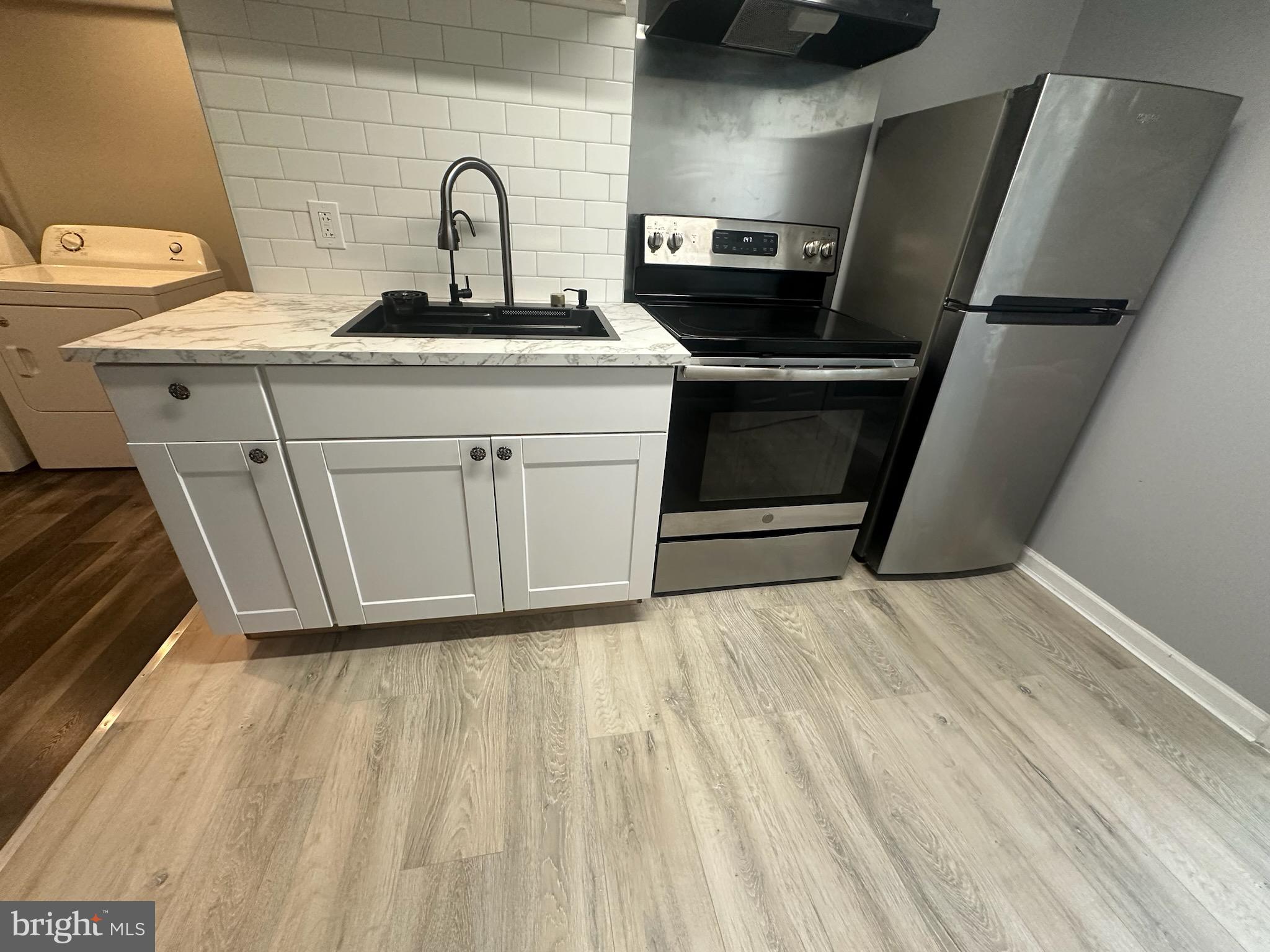 MAYFAIR - Residential