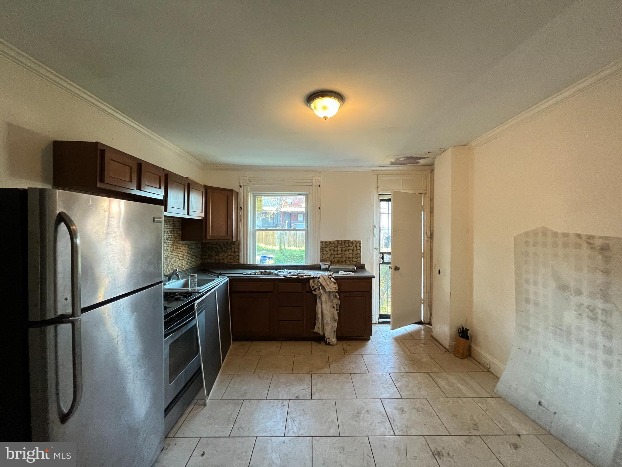 MILL HILL - Residential