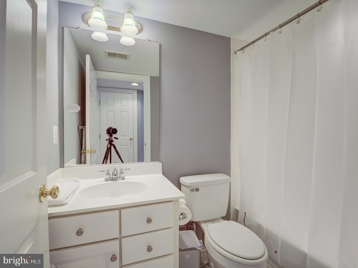 LORTON VALLEY - Residential Lease