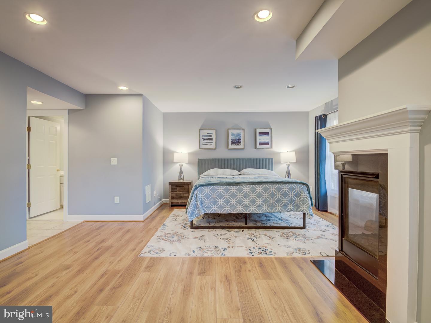 LORTON VALLEY - Residential Lease