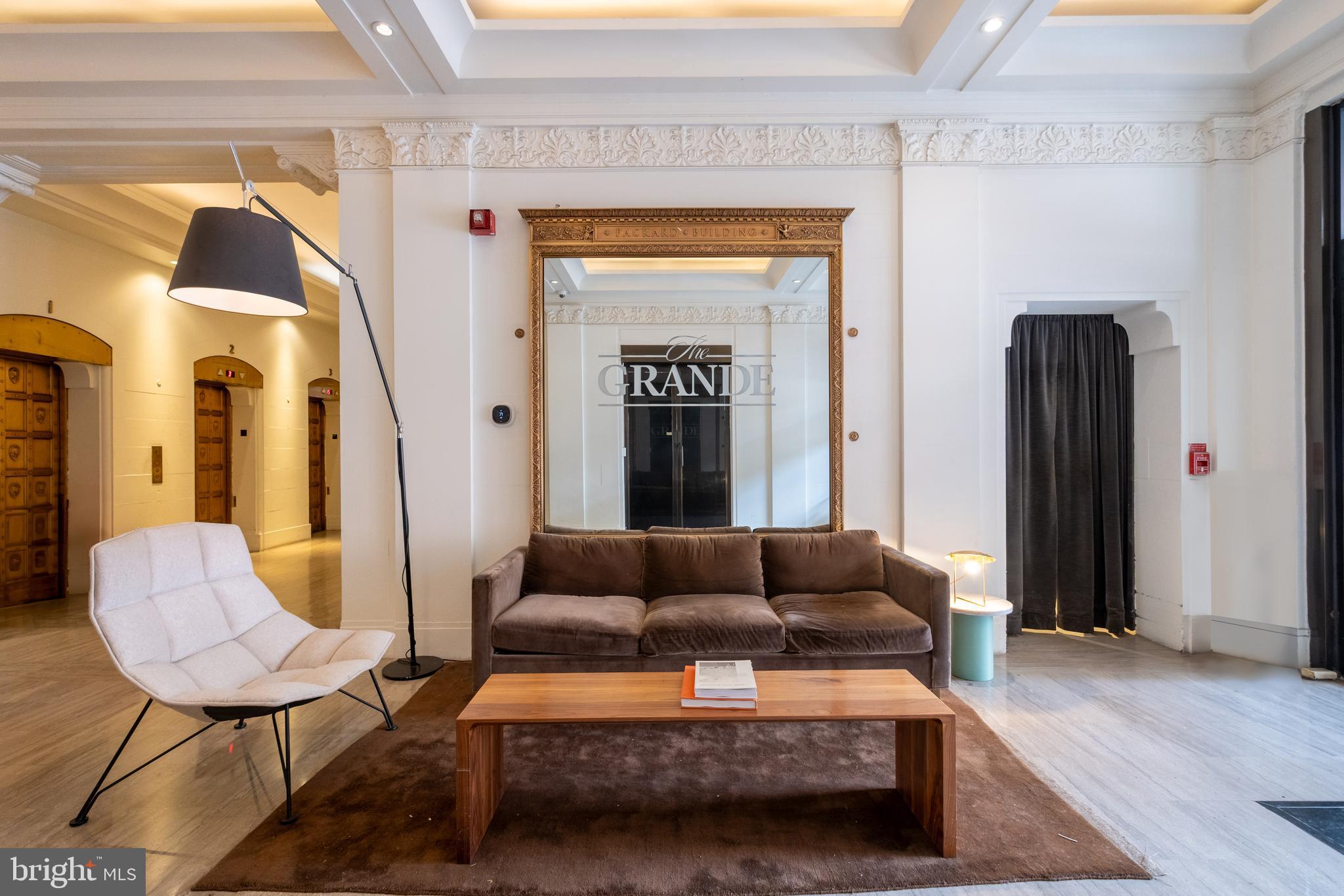 PACKARD GRANDE - Residential