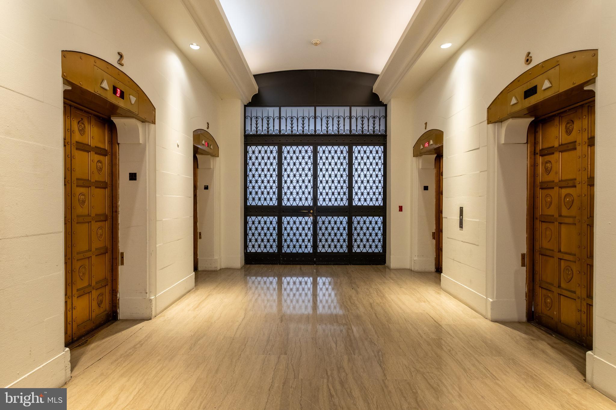 PACKARD GRANDE - Residential