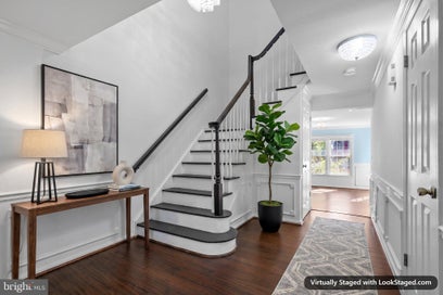 21834 FORMOSA SQUARE STERLING VA 20164