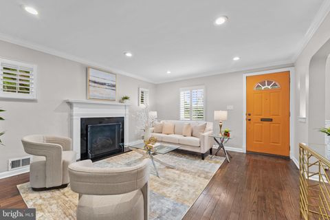 Photo of 1214 W Braddock Road, ALEXANDRIA, VA 22302 (MLS # VAAX2051860)