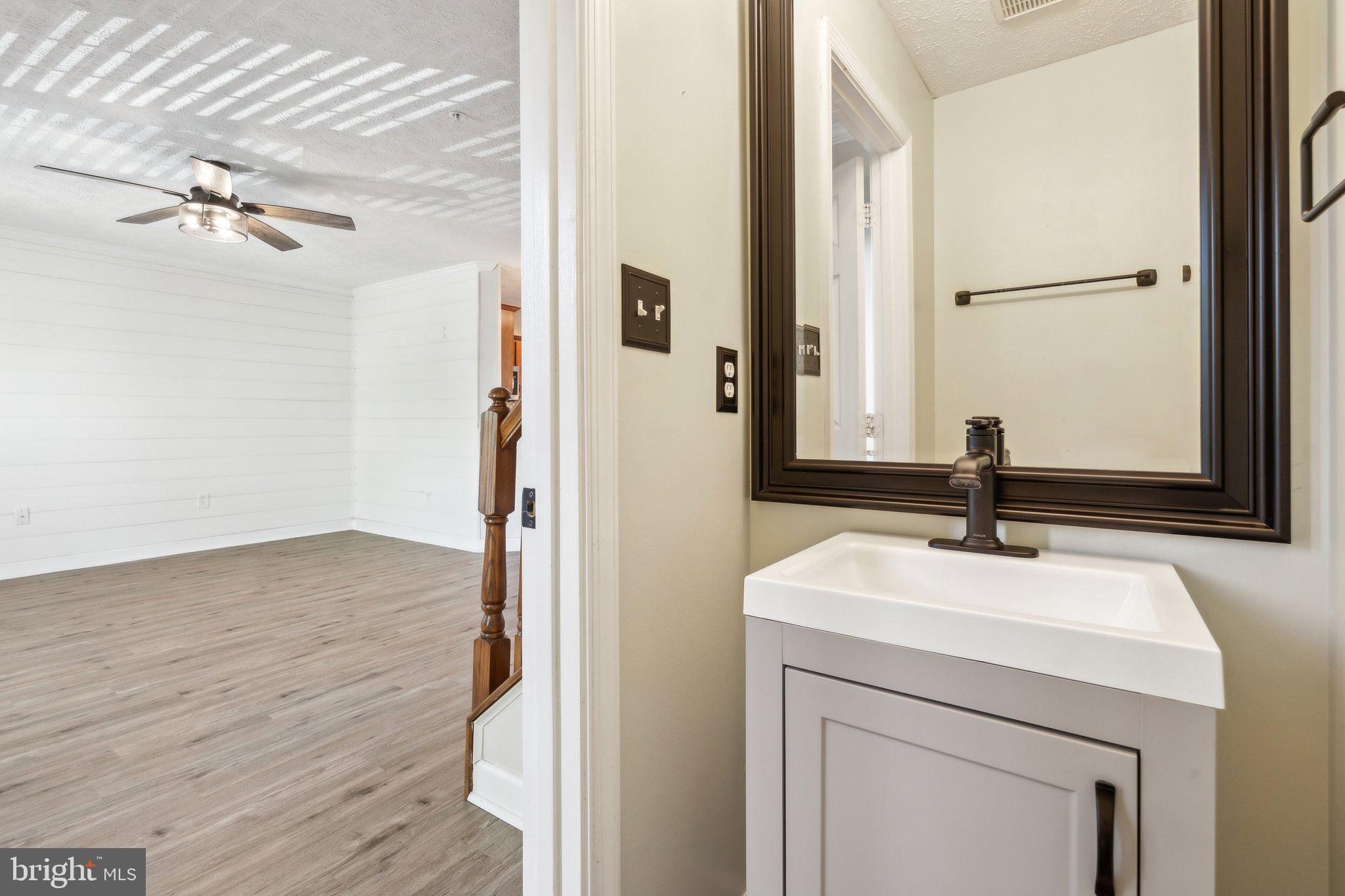 WATERFORD - Residential Lease