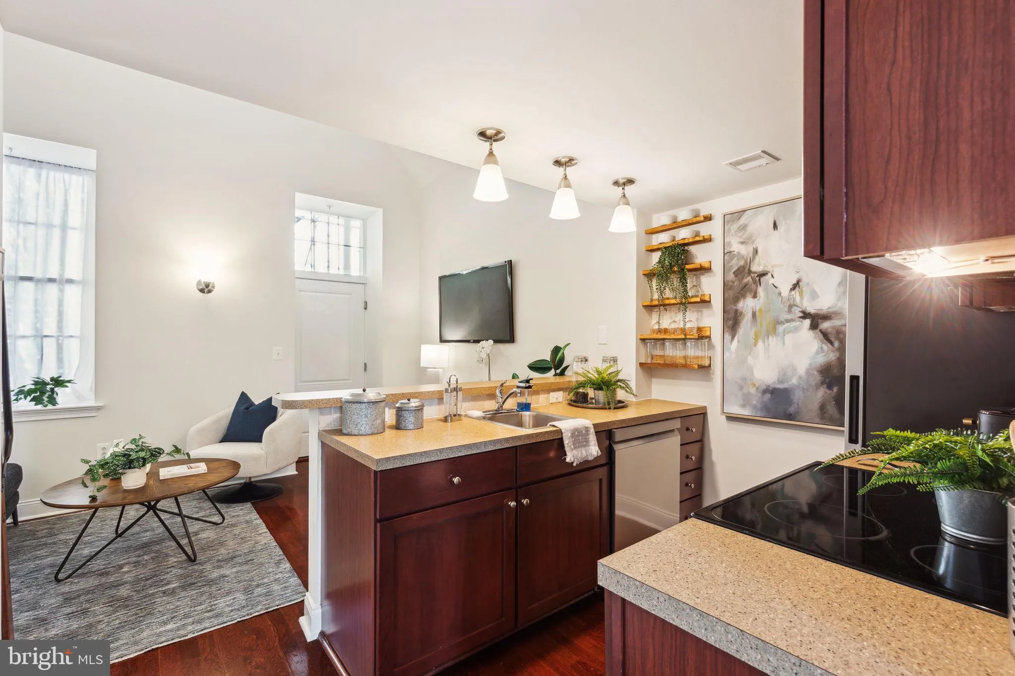 Philadelphia, Pennsylvania 19146, United States, 1 Bedroom Bedrooms, ,1 BathroomBathrooms,Residential,Contingent,127664