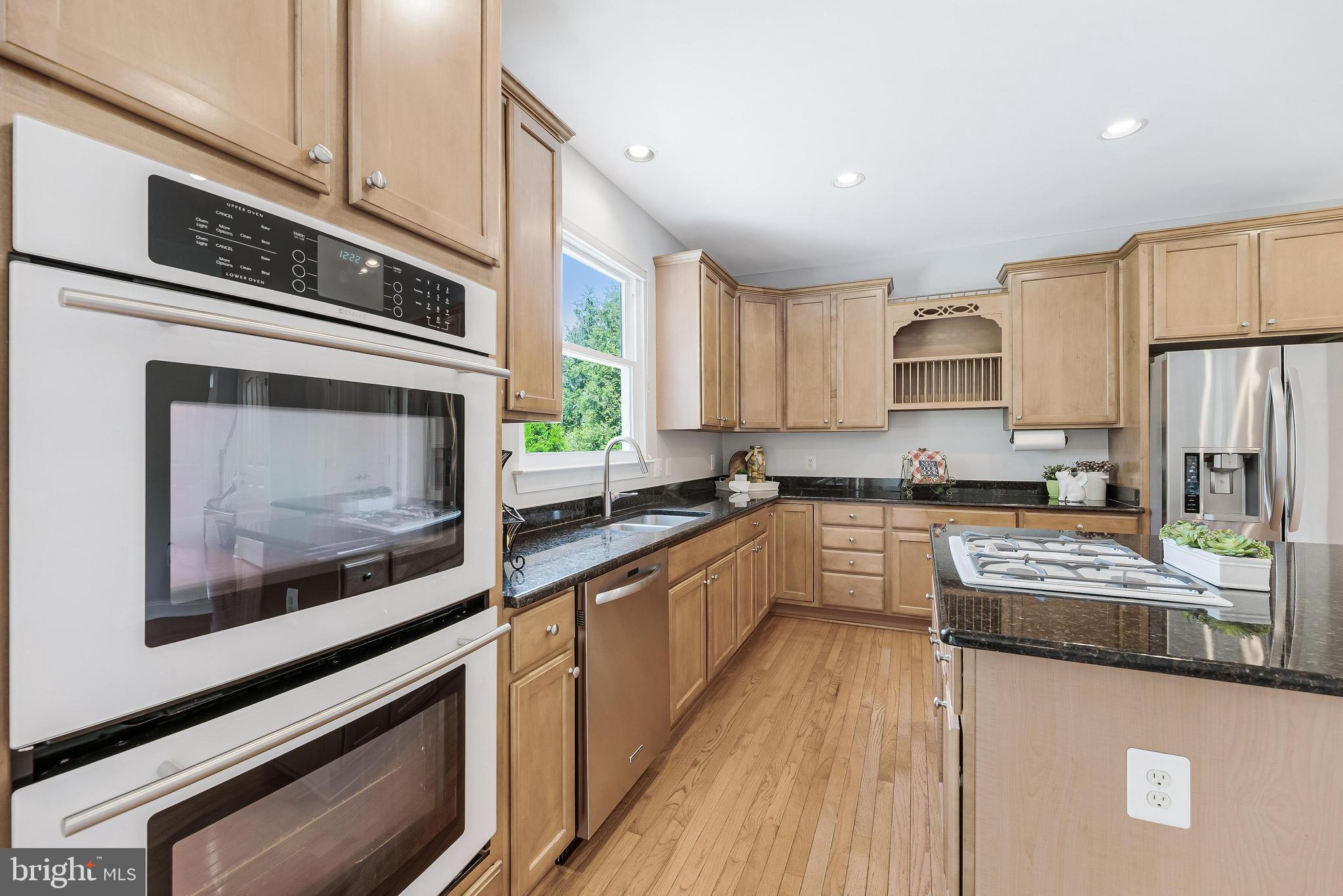 DUTCHMANS CREEK HAMLET - Residential