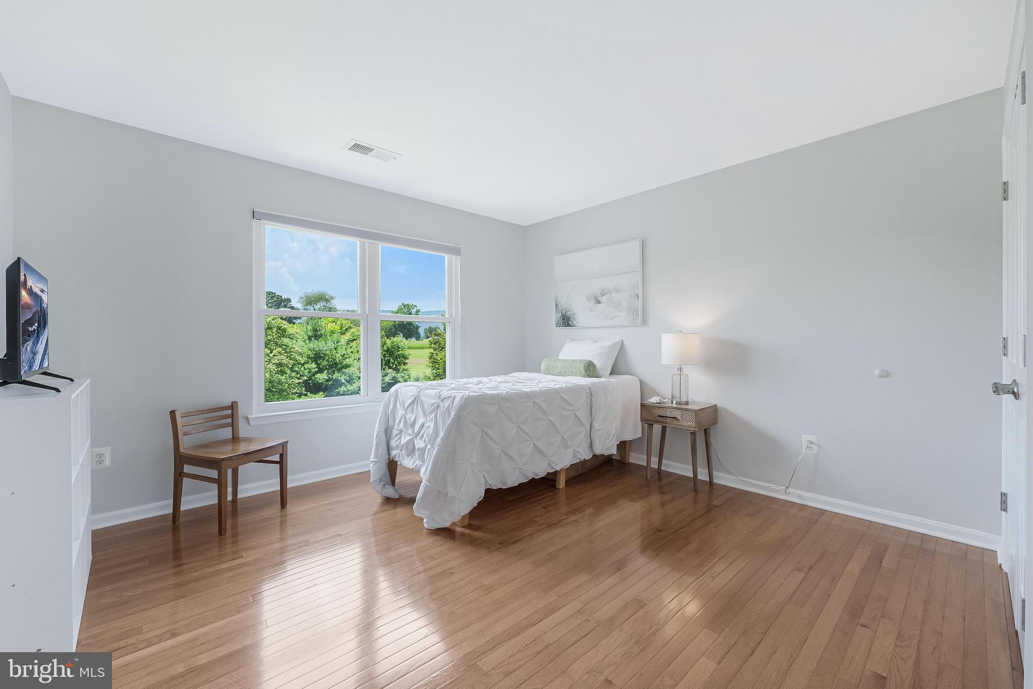 DUTCHMANS CREEK HAMLET - Residential