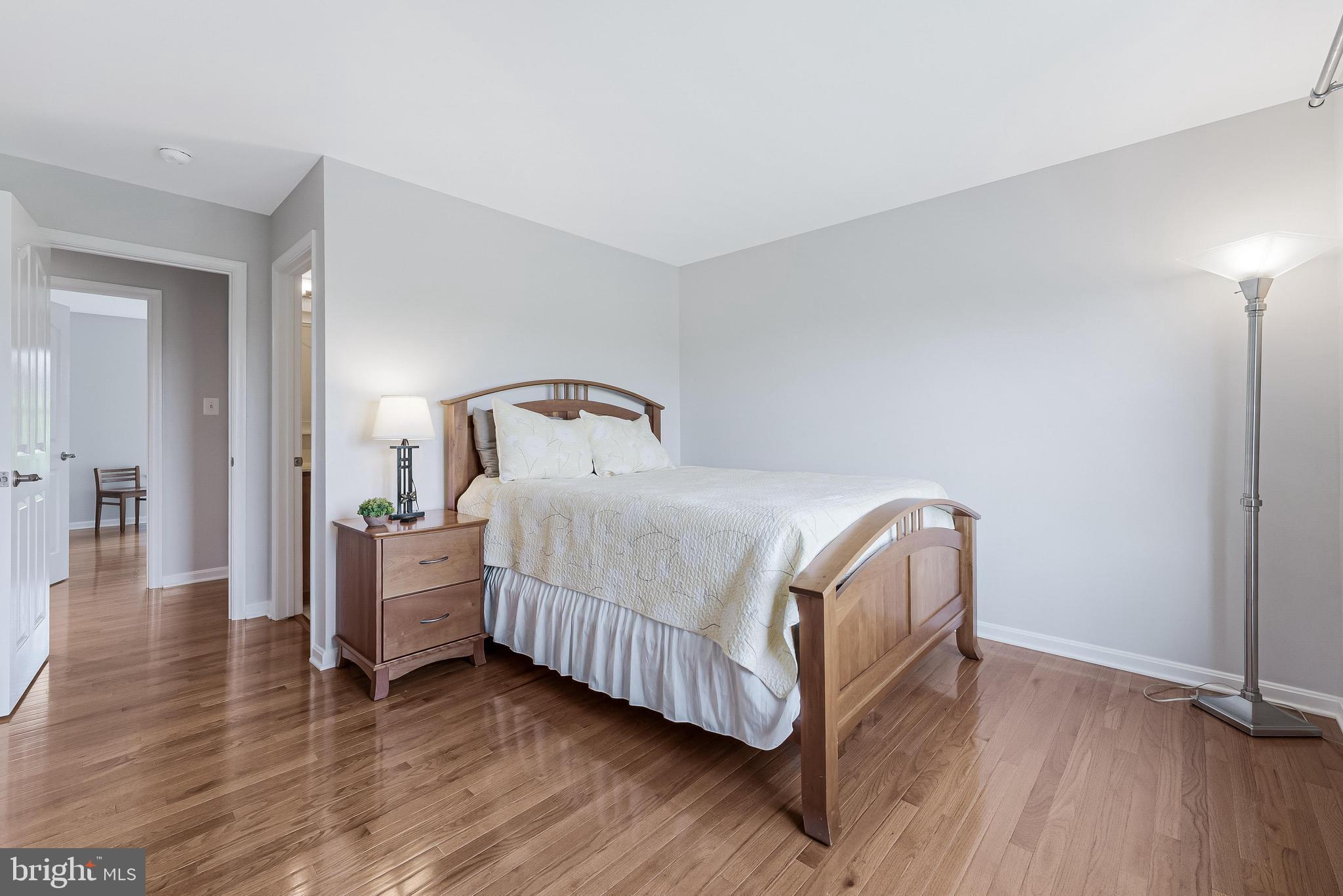 DUTCHMANS CREEK HAMLET - Residential