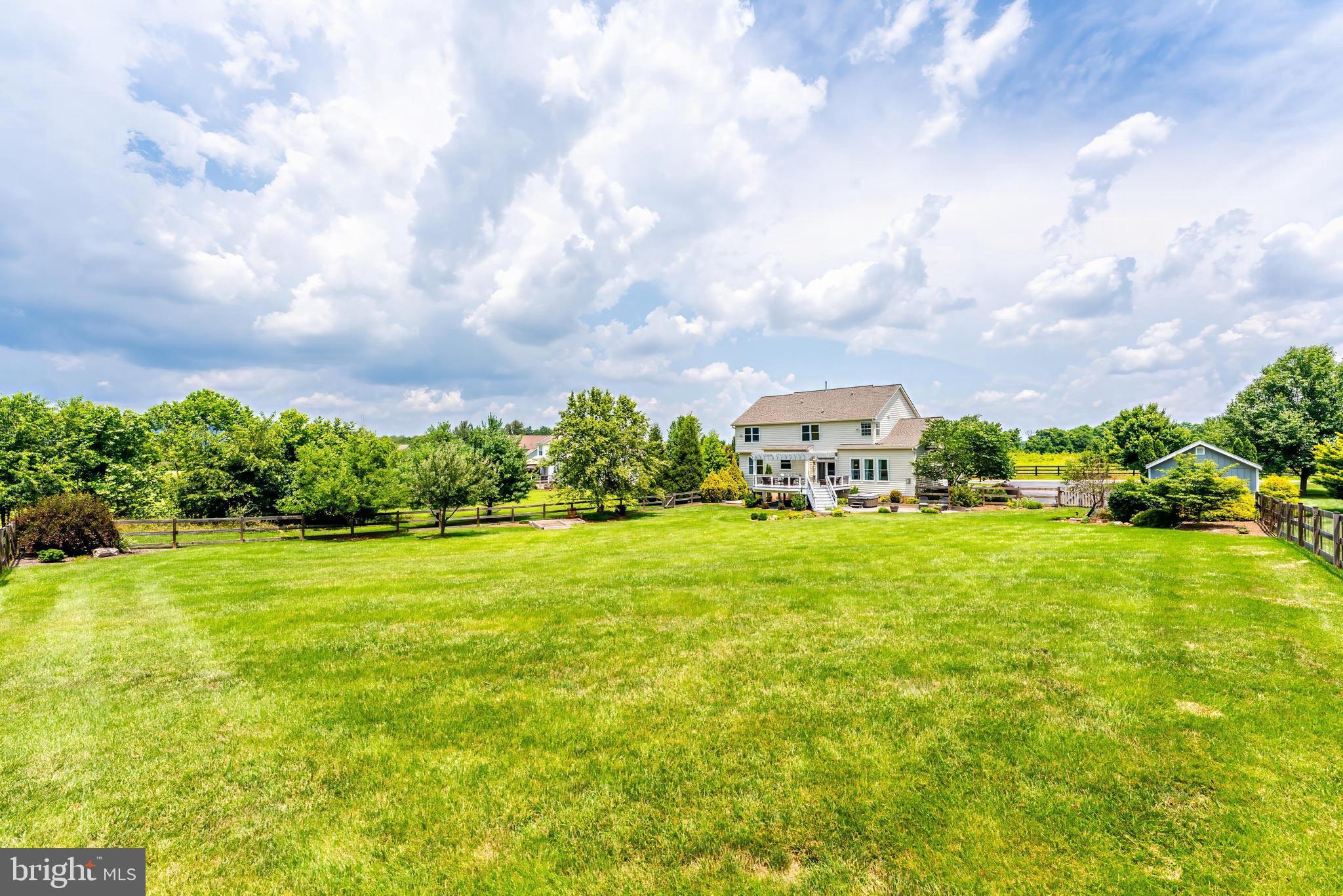 DUTCHMANS CREEK HAMLET - Residential