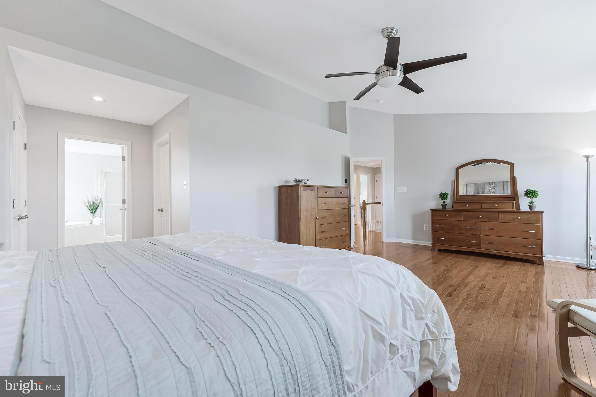 DUTCHMANS CREEK HAMLET - Residential