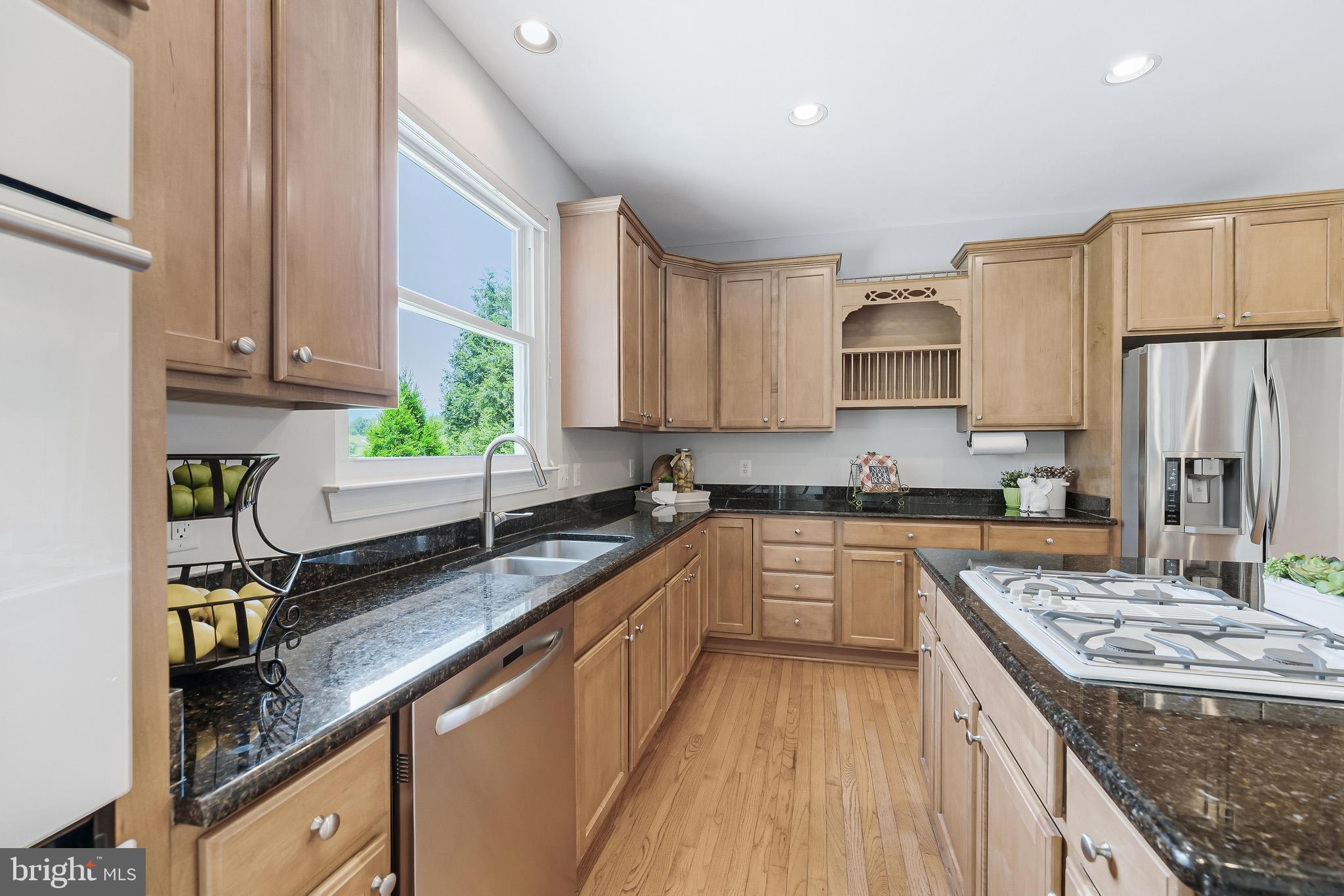 DUTCHMANS CREEK HAMLET - Residential