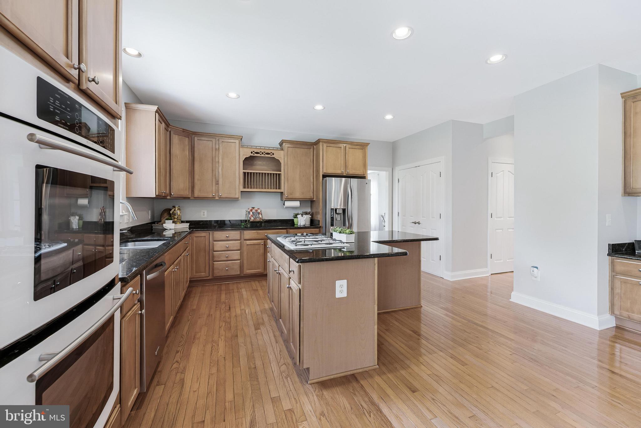 DUTCHMANS CREEK HAMLET - Residential