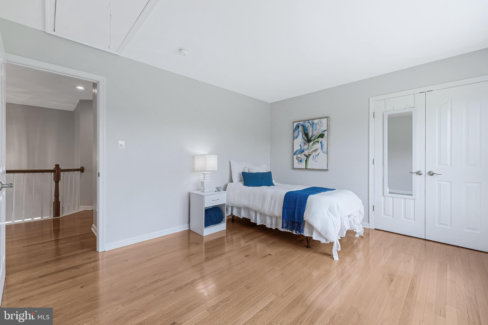 DUTCHMANS CREEK HAMLET - Residential