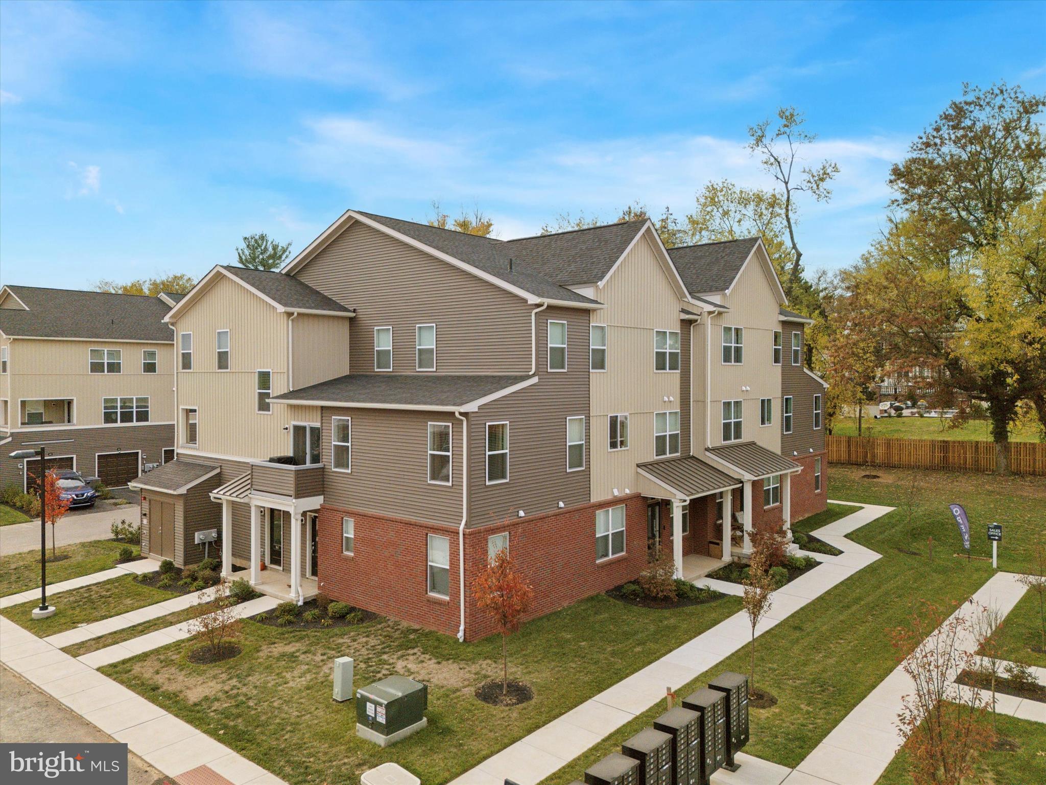 ARBOR PLACE - Residential