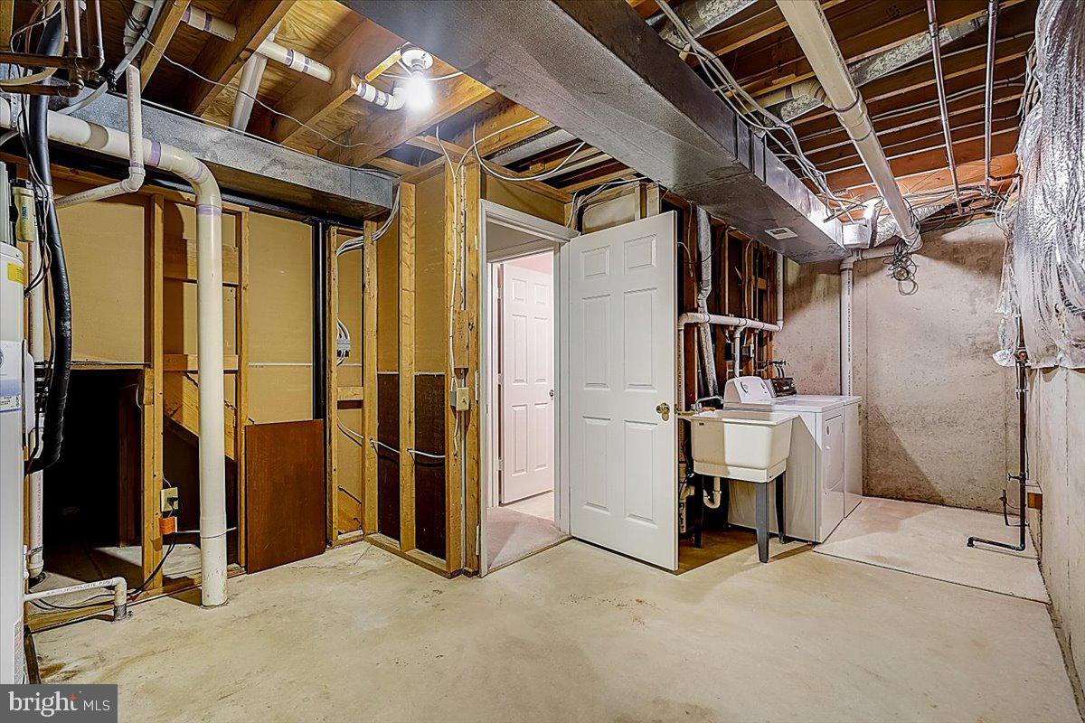 SILVER HILL FARM - Residential