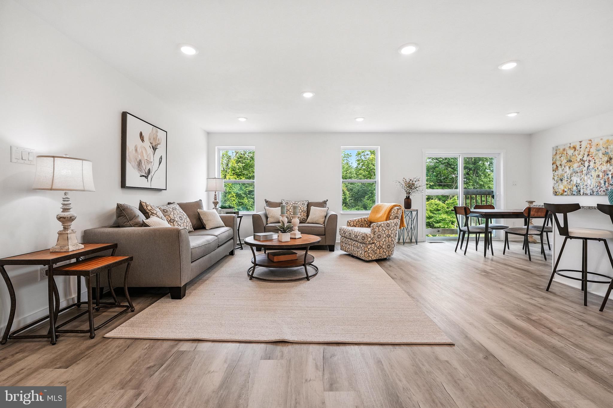 HUNTWELL WEST - Residential