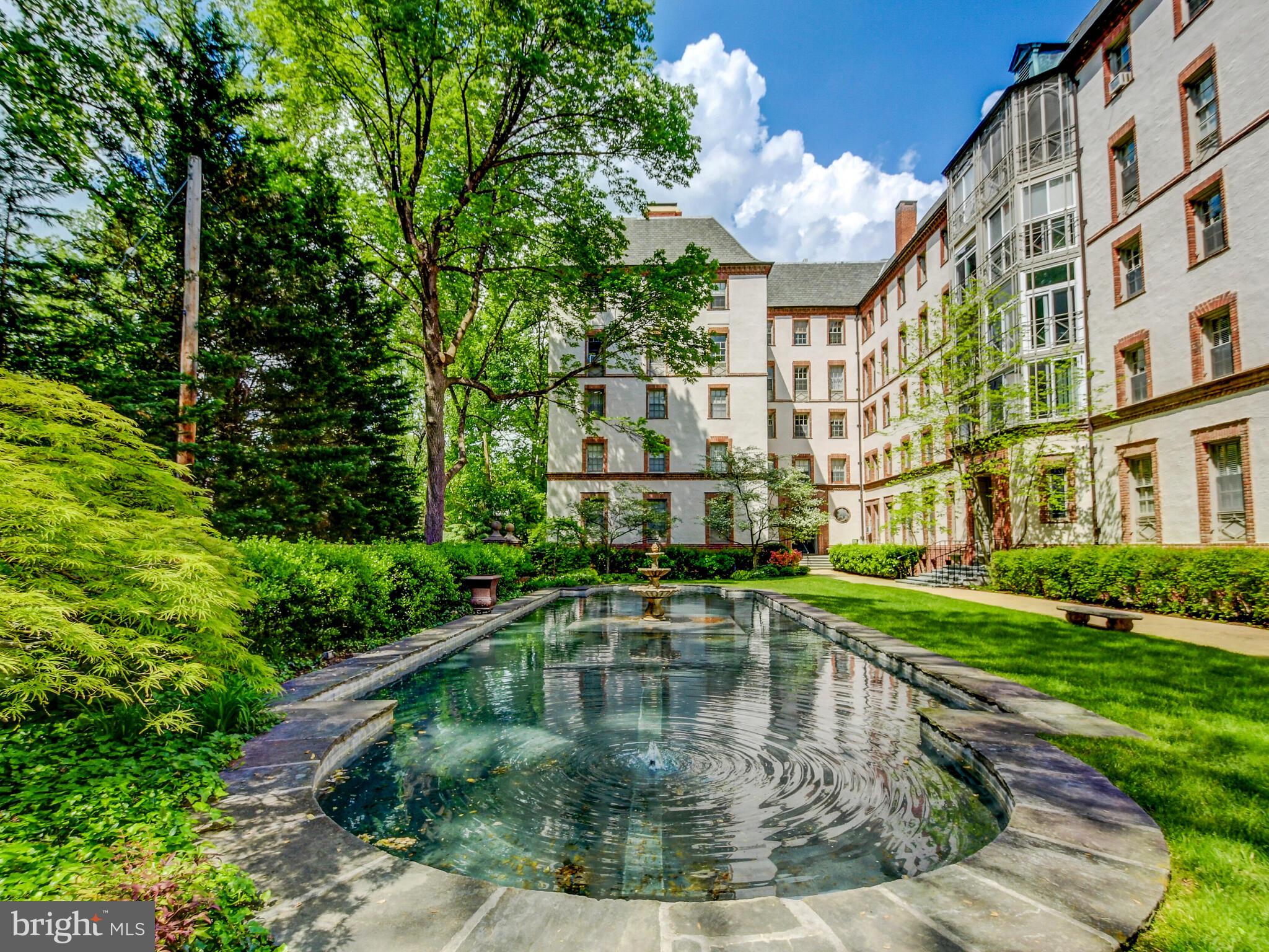 ROLAND PARK - Residential