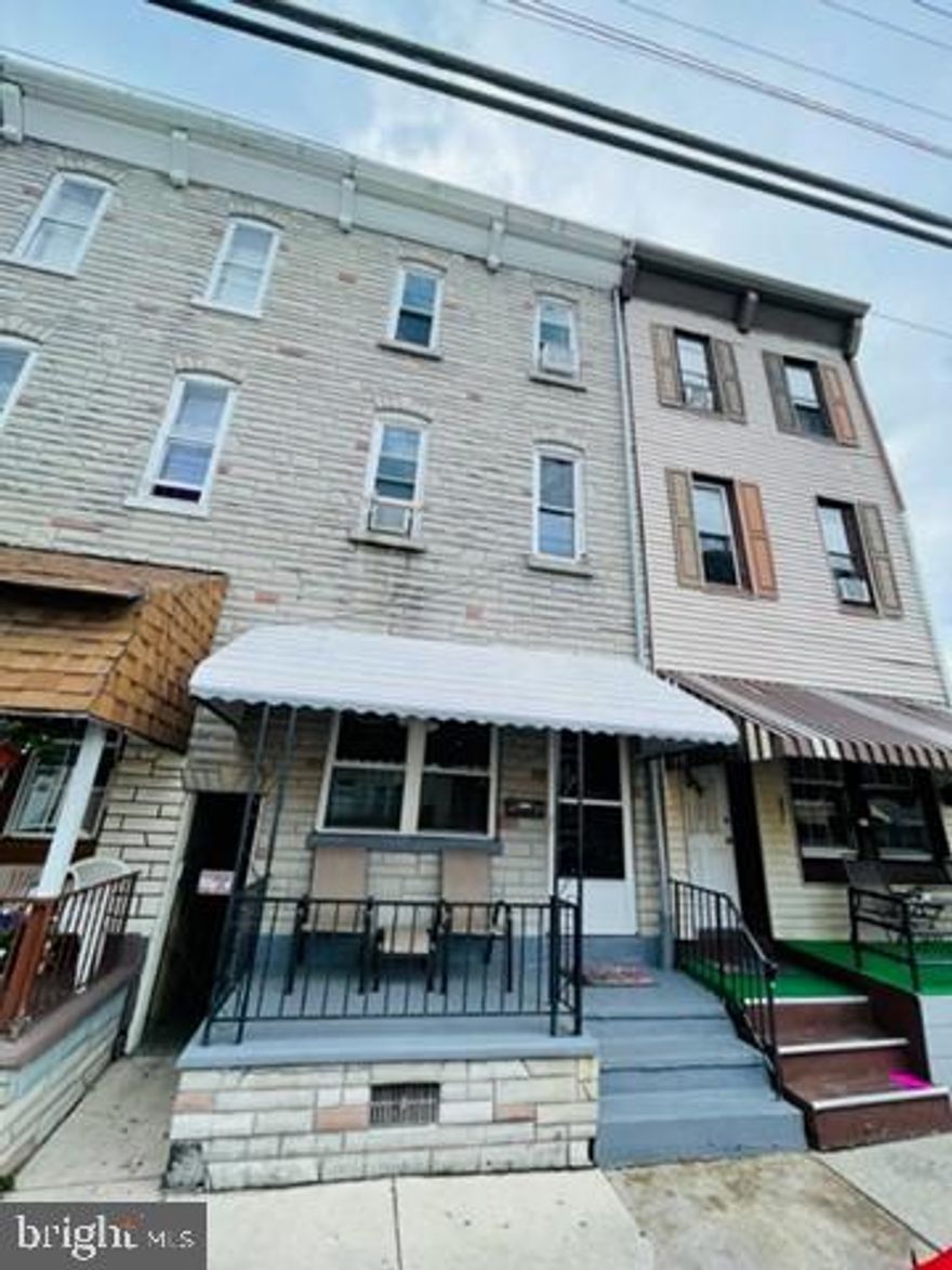 Check out this beautiful North Side Reading home! The property features 5 private bedrooms, 1 bath and detached garage. This well maintained property has a new roof and electric  system updated. Call me to schedule your appointment.